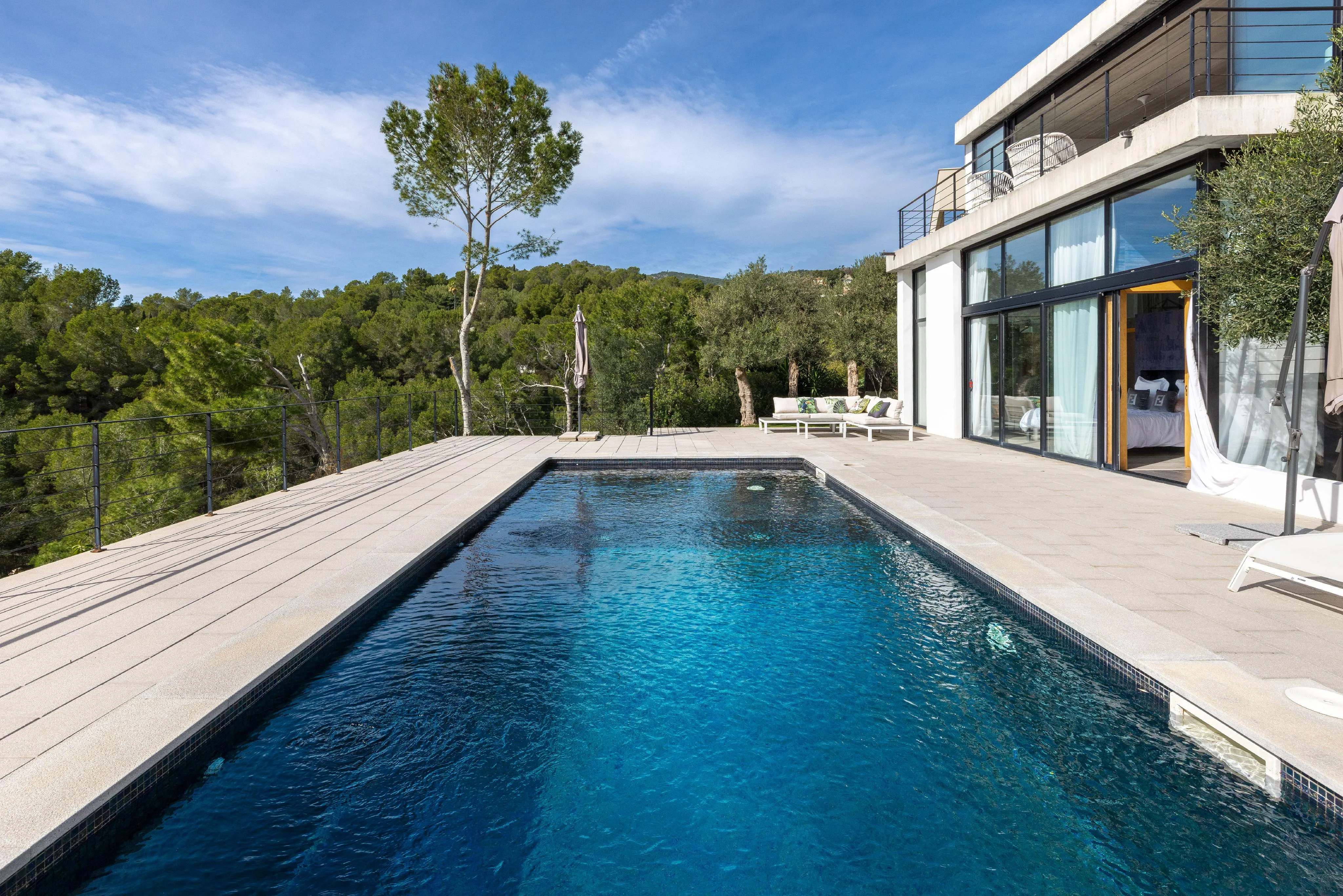 Ultra-modern halfvrijstaand huis aan de Costa de'n Blanes-17