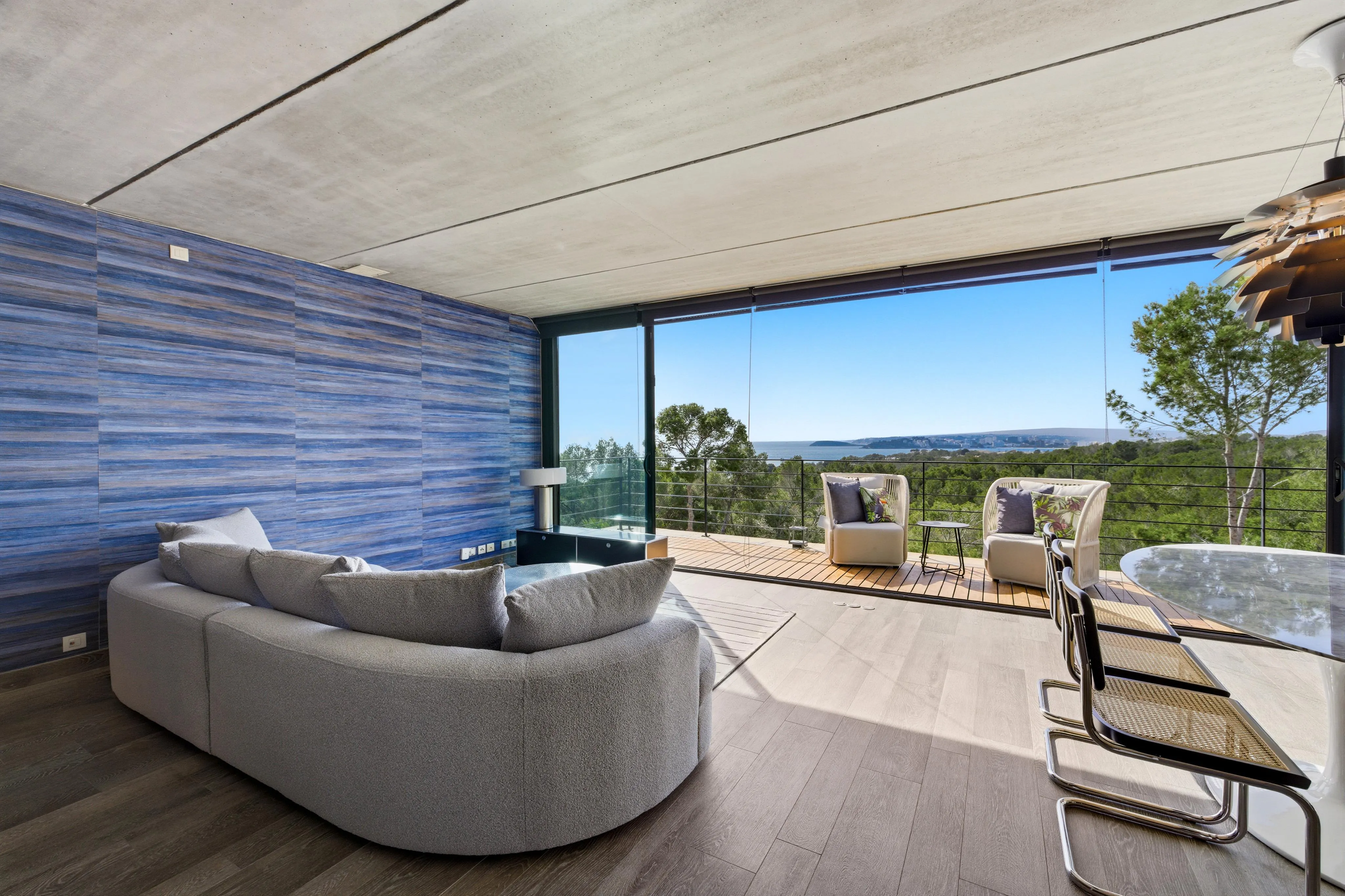 Ultra-modern halfvrijstaand huis aan de Costa de'n Blanes-3