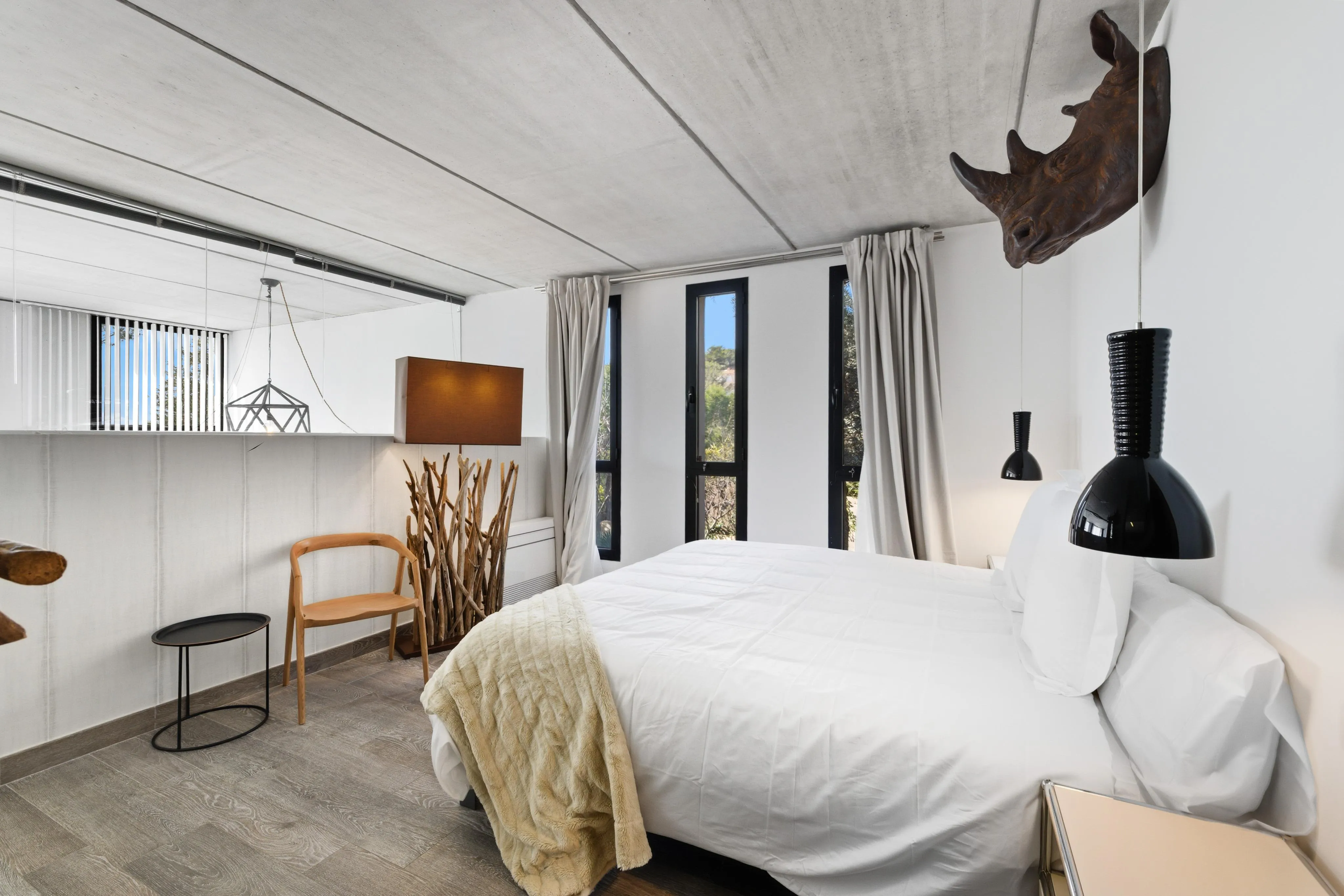 Ultra-modern halfvrijstaand huis aan de Costa de'n Blanes-14