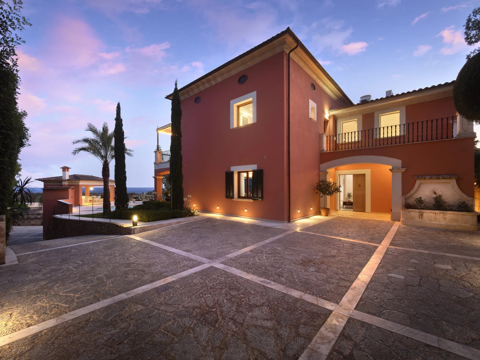 Villa completamente ristrutturata con vista sul mare e straordinarie spazi all’aperto-24
