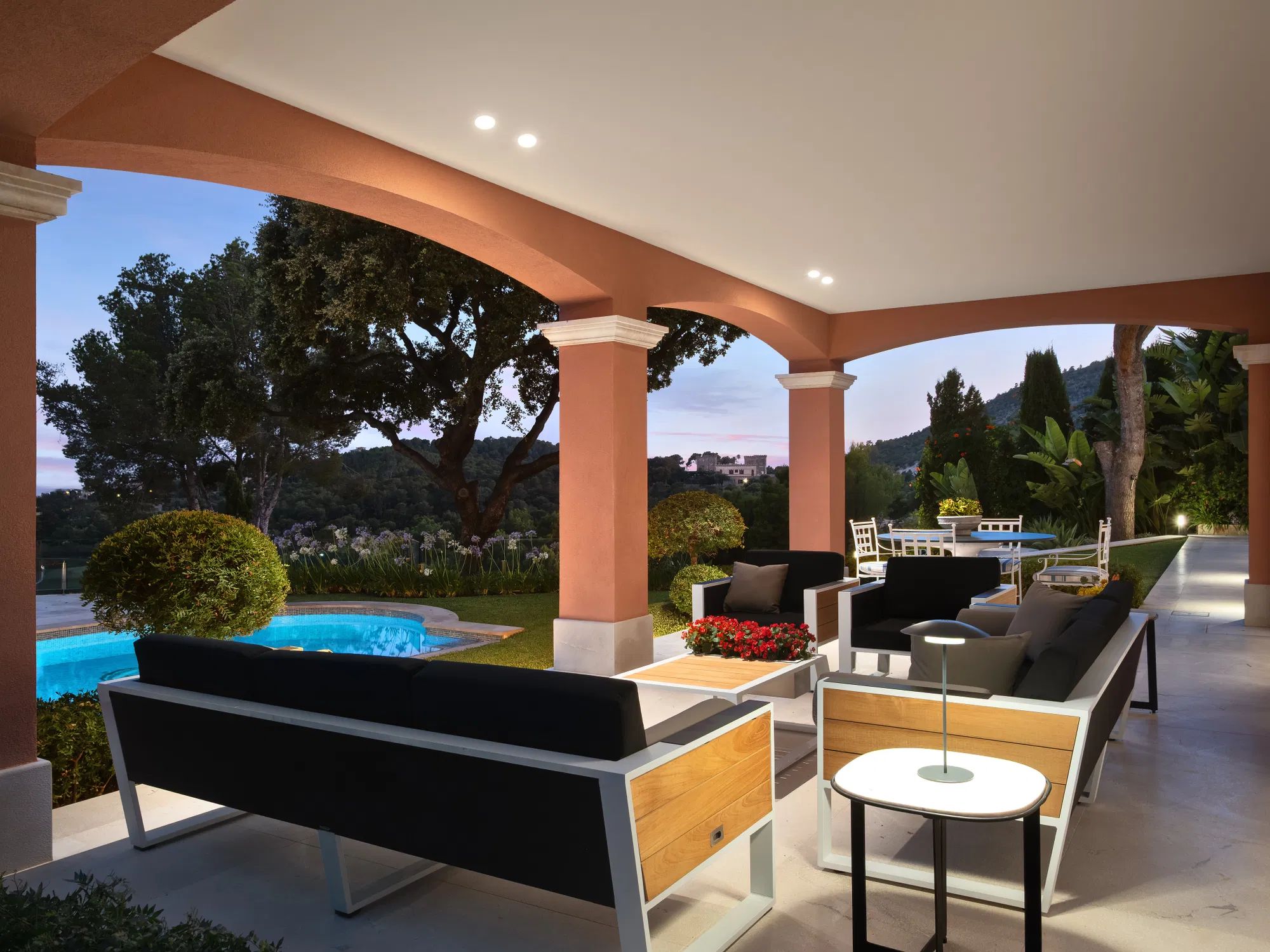 Villa completamente ristrutturata con vista sul mare e straordinarie spazi all’aperto-25