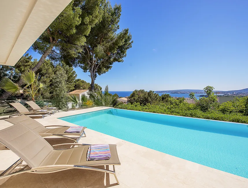 Błogość z panoramicznym widokiem: Nowoczesna willa wakacyjna w Portals Hills ETV/4730-1