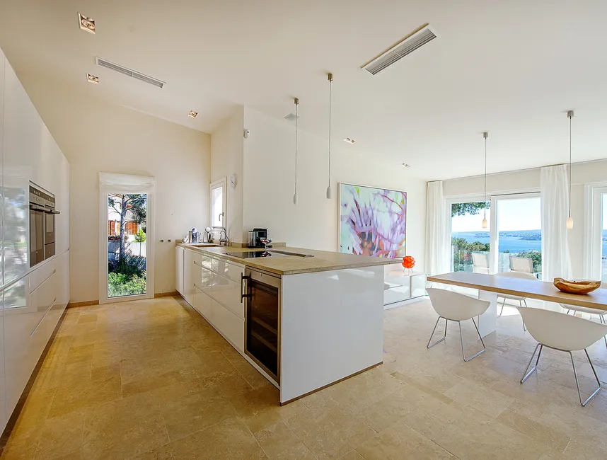 Lycklig med panoramautsikt: Modern semestervilla i Portals Hills ETV/4730-7