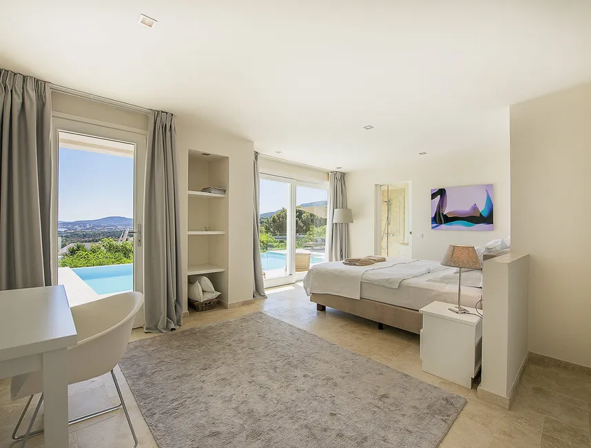 Lycklig med panoramautsikt: Modern semestervilla i Portals Hills ETV/4730-10