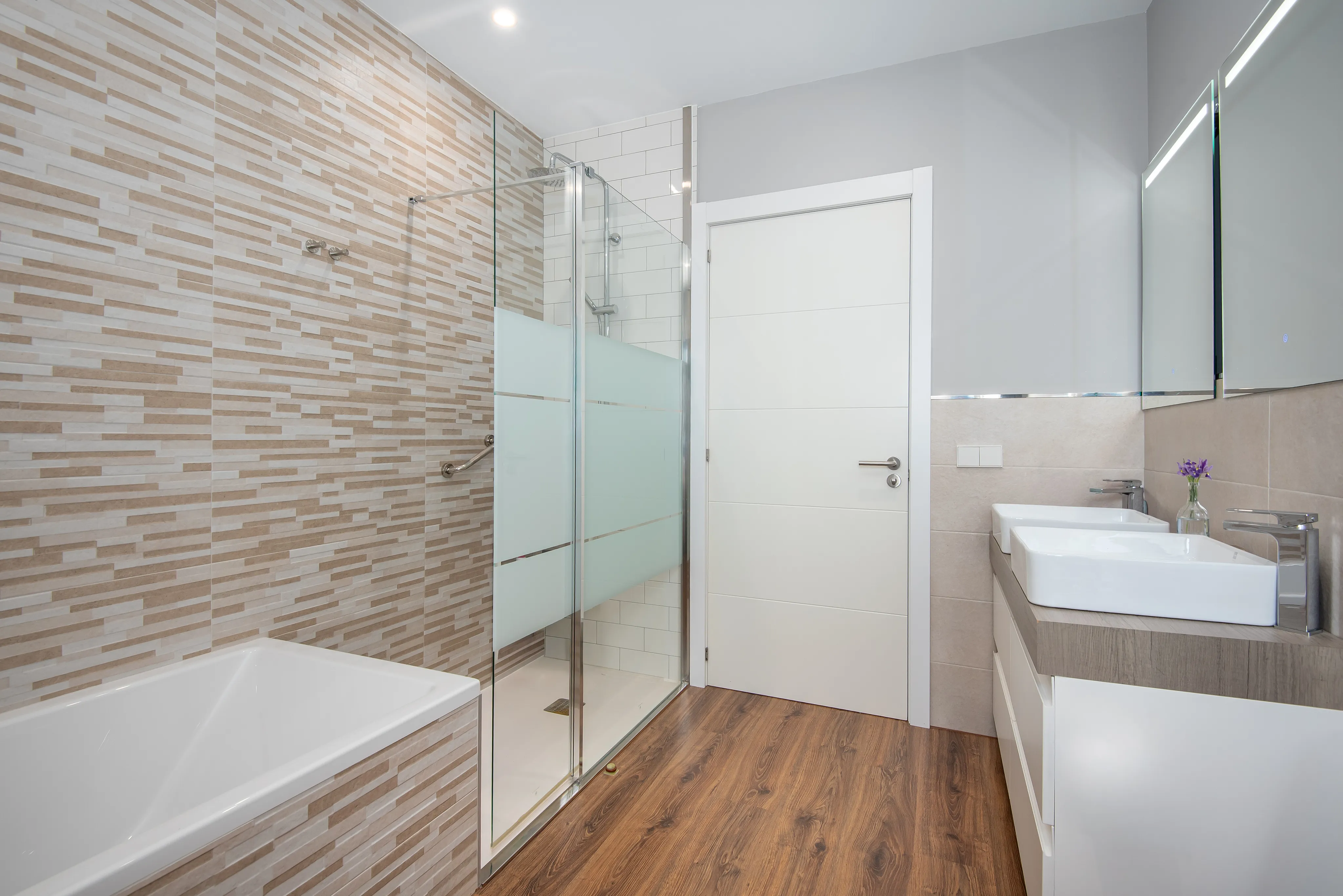 Vila moderna prop del mar-17