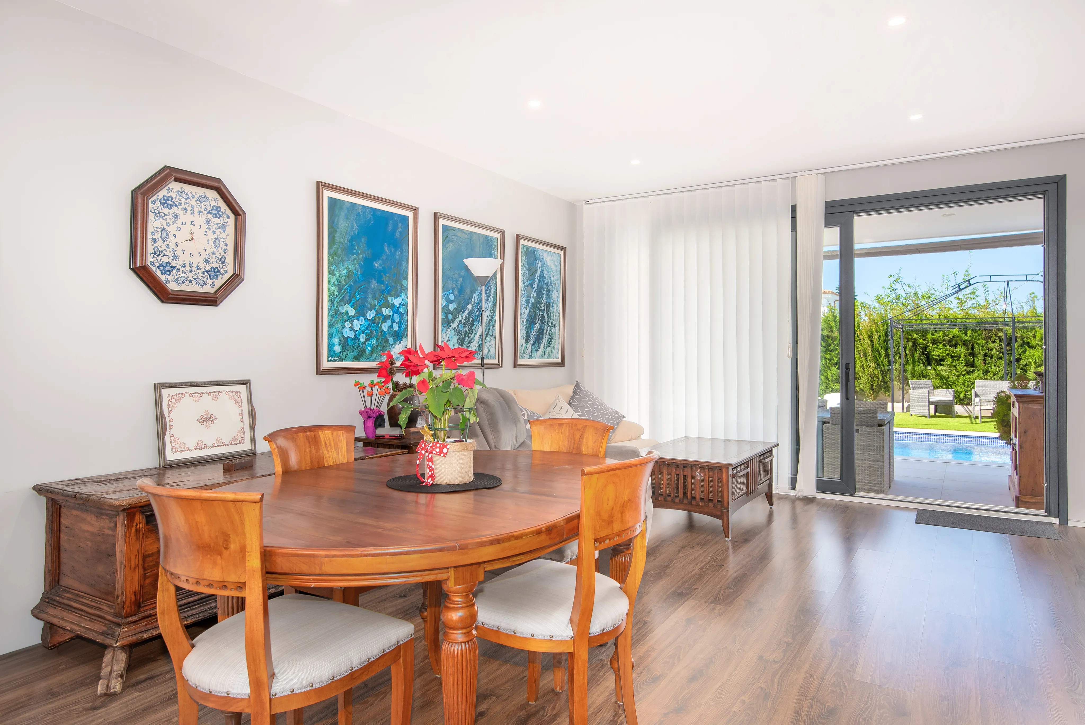 Vila moderna prop del mar-12