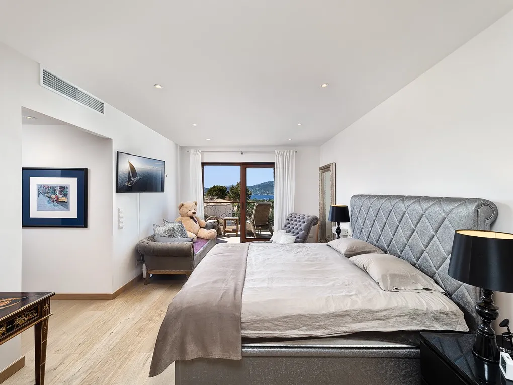 Fantàstica vila en una exclusiva zona residencial-6