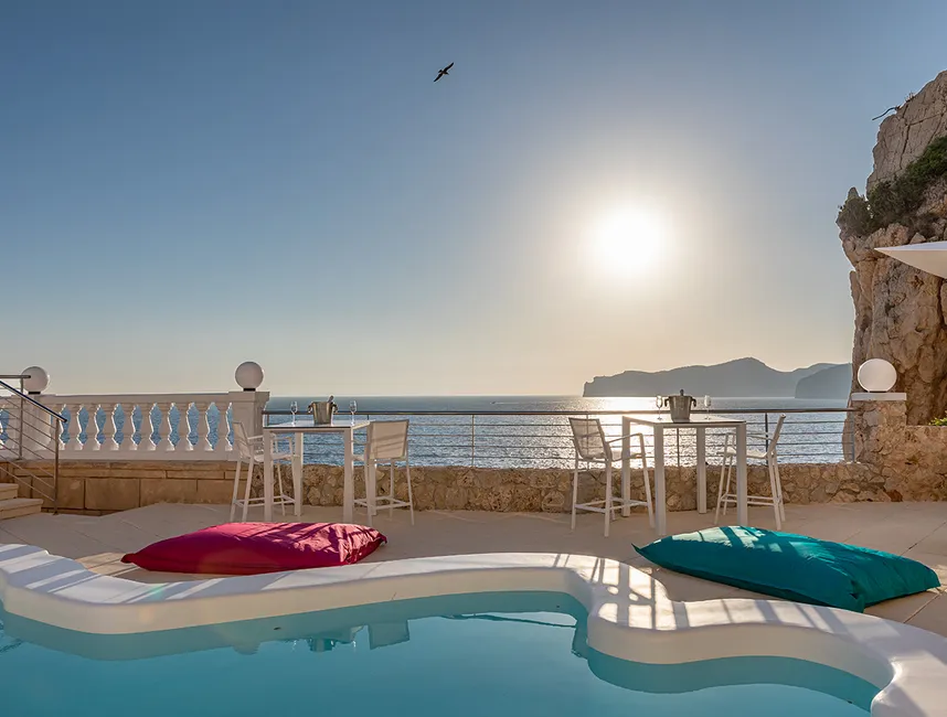 Paradis ved havet til drømmeferie. Direkte adgang til havet i Santa Ponsa-19