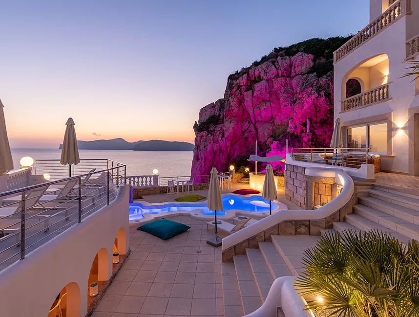 Paradís enfront del mar per a unes vacances de somni. Accés directe al mar a Santa Ponsa-1