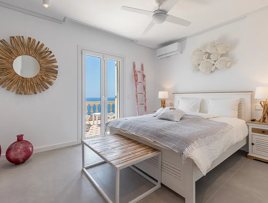 Paradis ved havet til drømmeferie. Direkte adgang til havet i Santa Ponsa-11