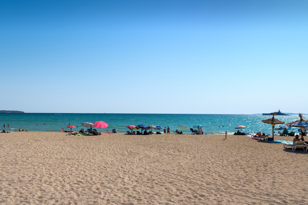 Restaurant for sale on the beachfront in El Arenal-13