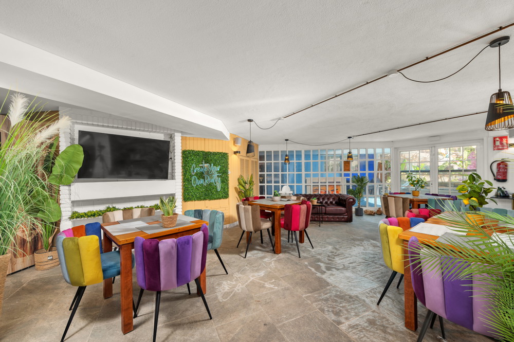 Restaurant for sale on the beachfront in El Arenal-2