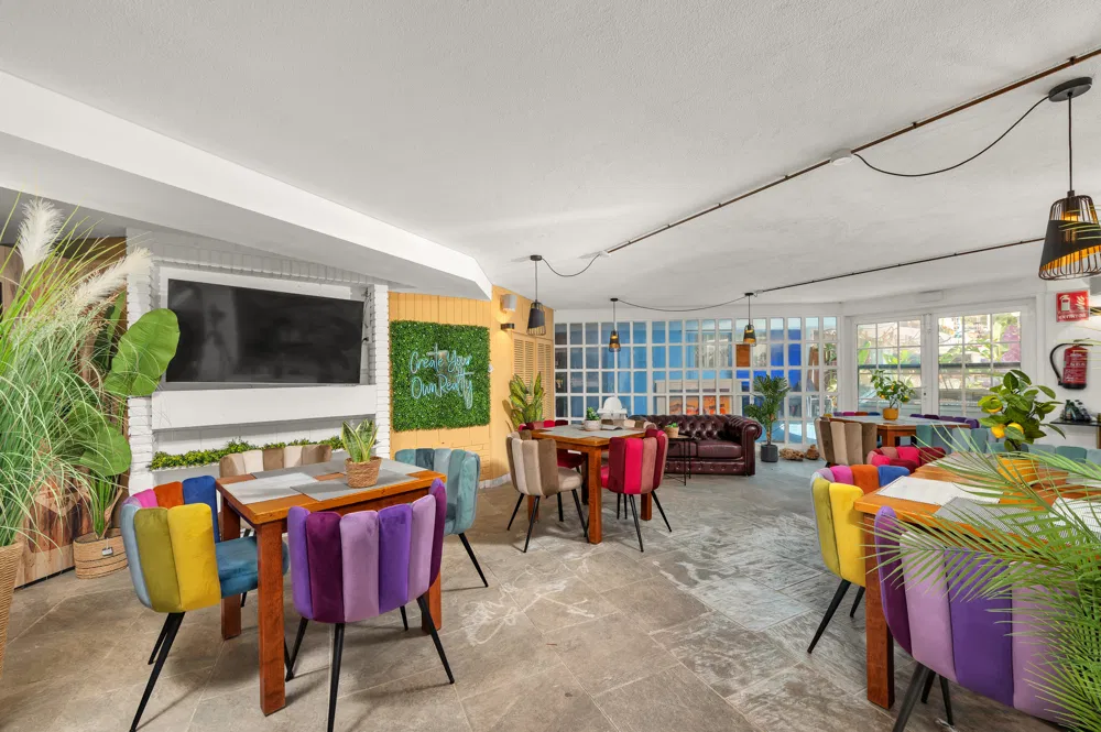 Restaurant for sale on the beachfront in El Arenal-2