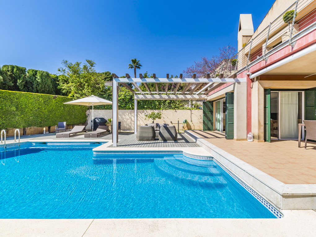 Magnifique propriété familiale dans un cadre exceptionnel-3