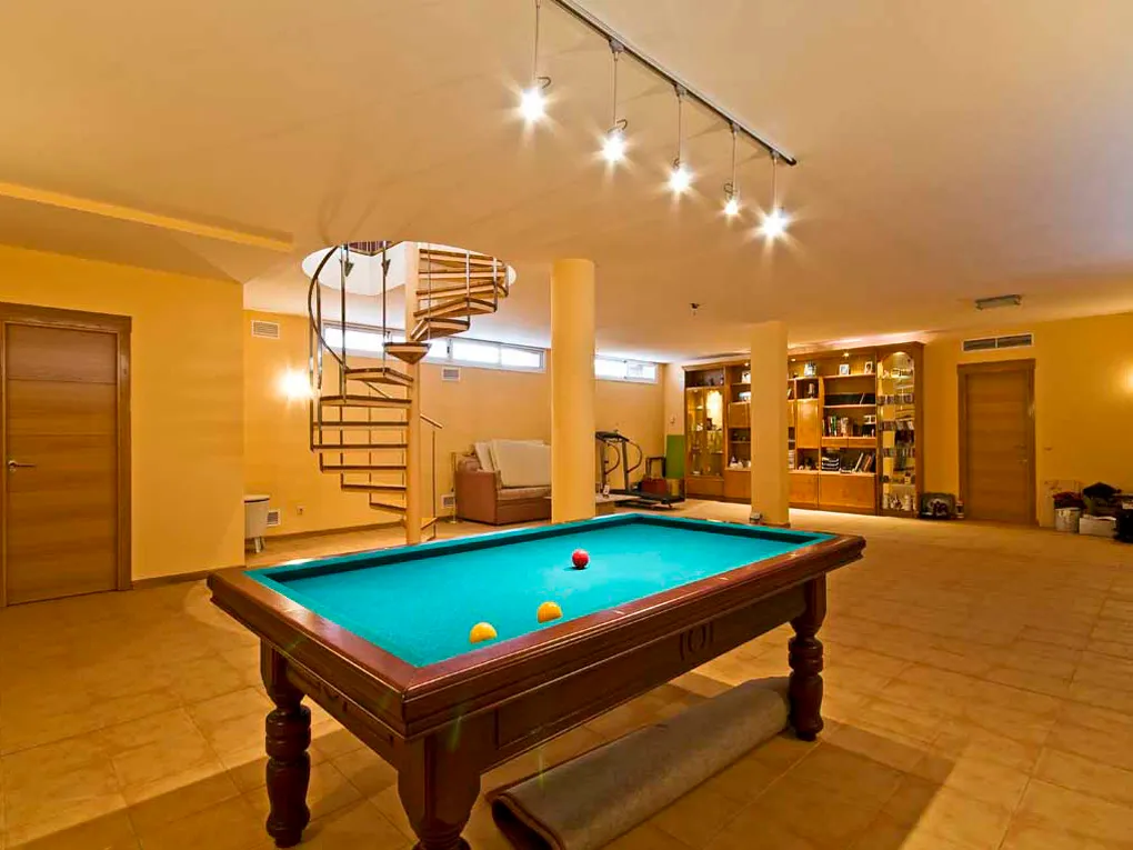 Piękna rodzinna nieruchomość w doskonałej lokalizacji-6