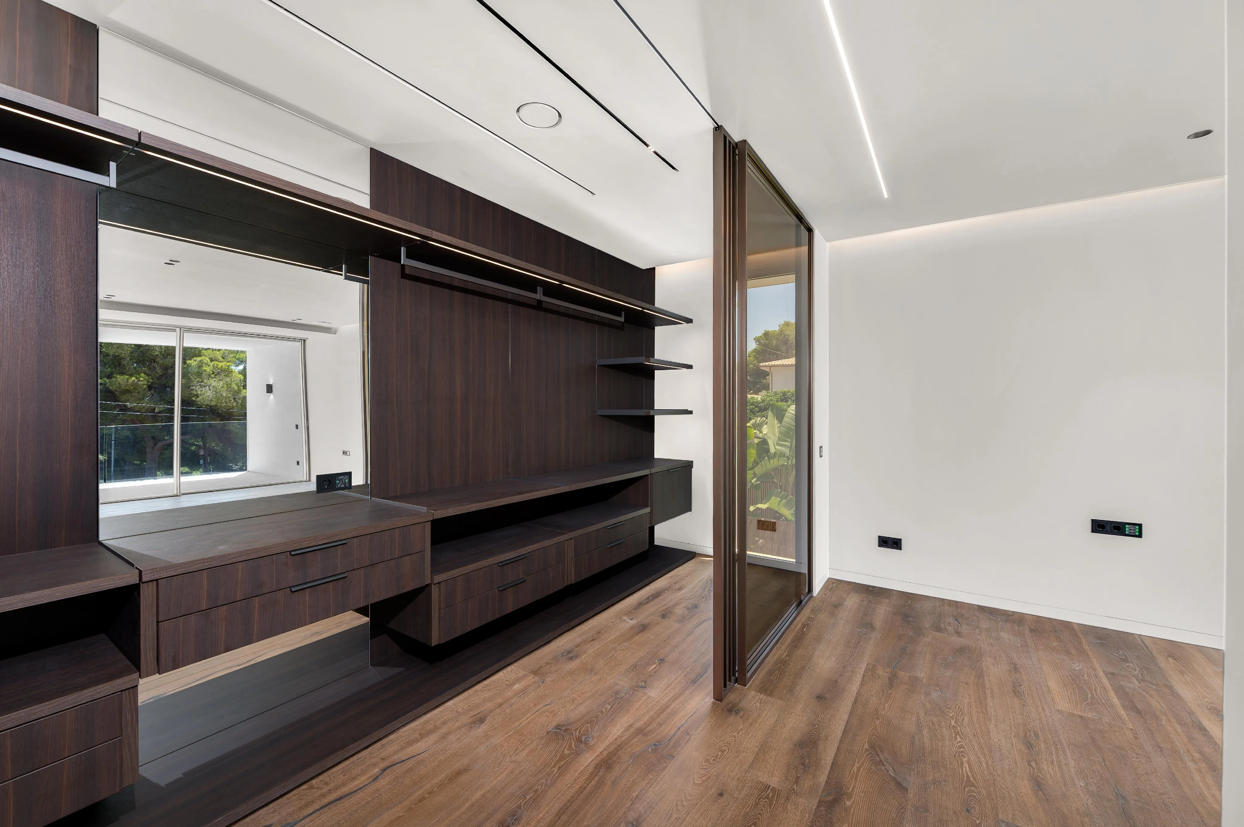 Exclusive newly built villa near the sports harbour of Santa Ponsa-11