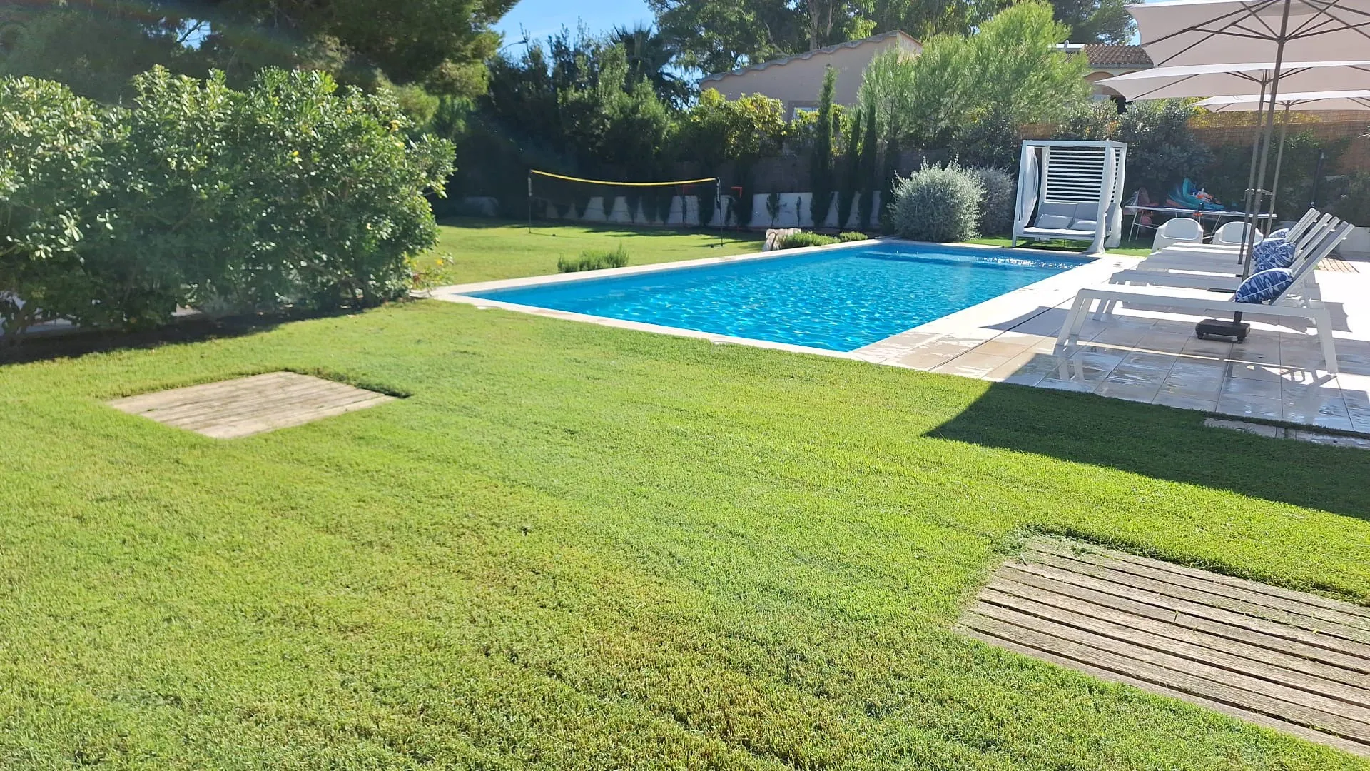 Vila moderna amb grans comoditats-16