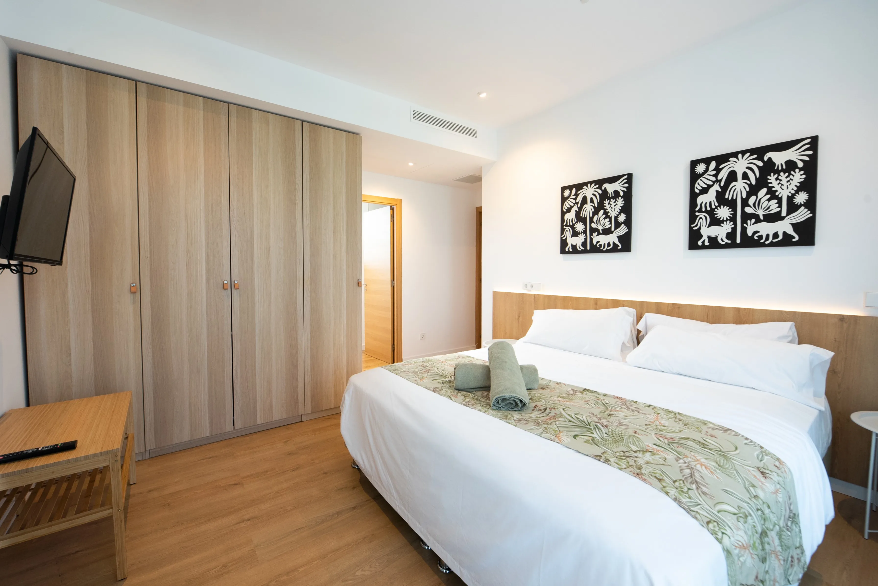 Moderne villa med gode faciliteter-12