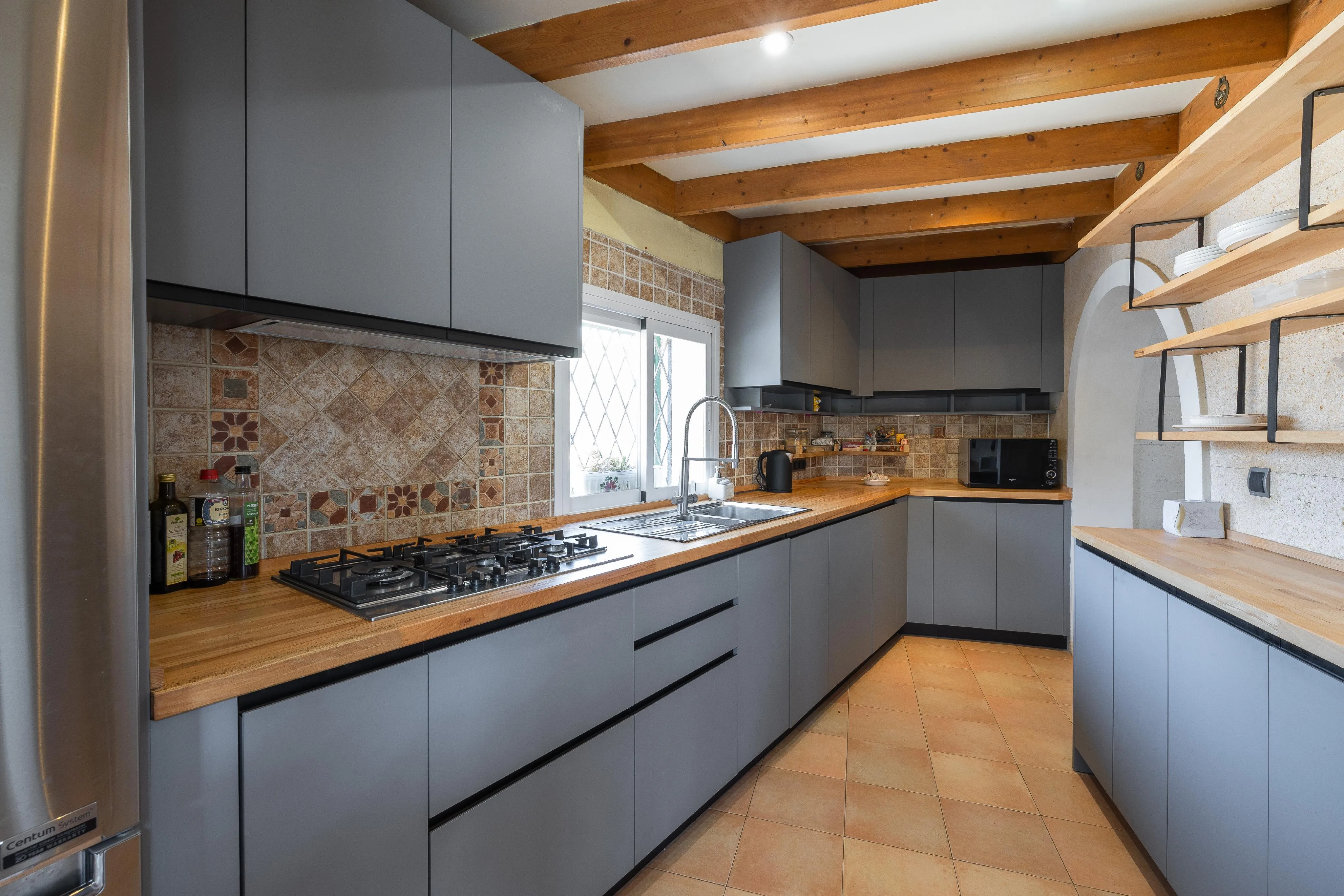 Finca mit Gästebereich und Ställen in Bunyola-9