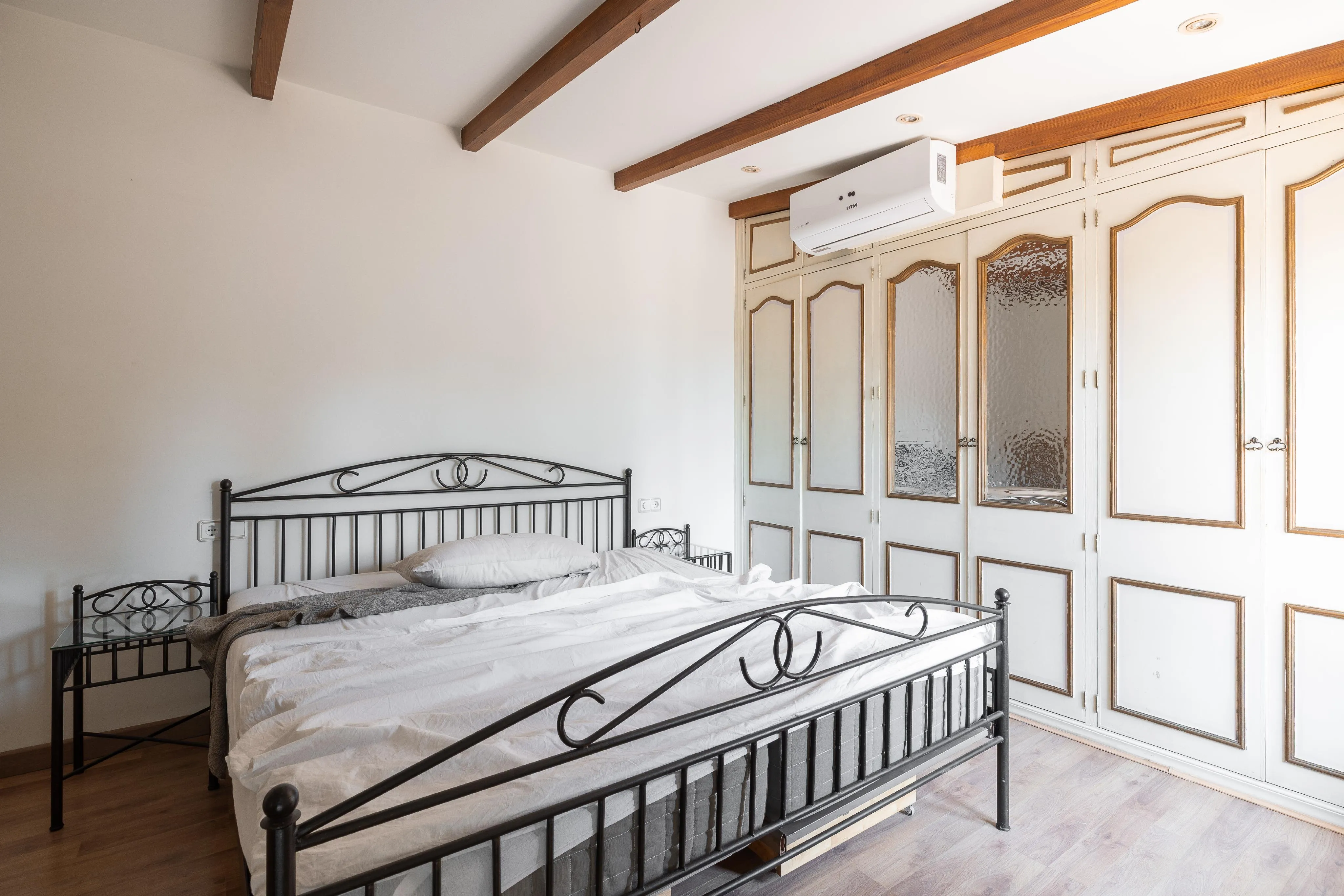 Finca mit Gästebereich und Ställen in Bunyola-11