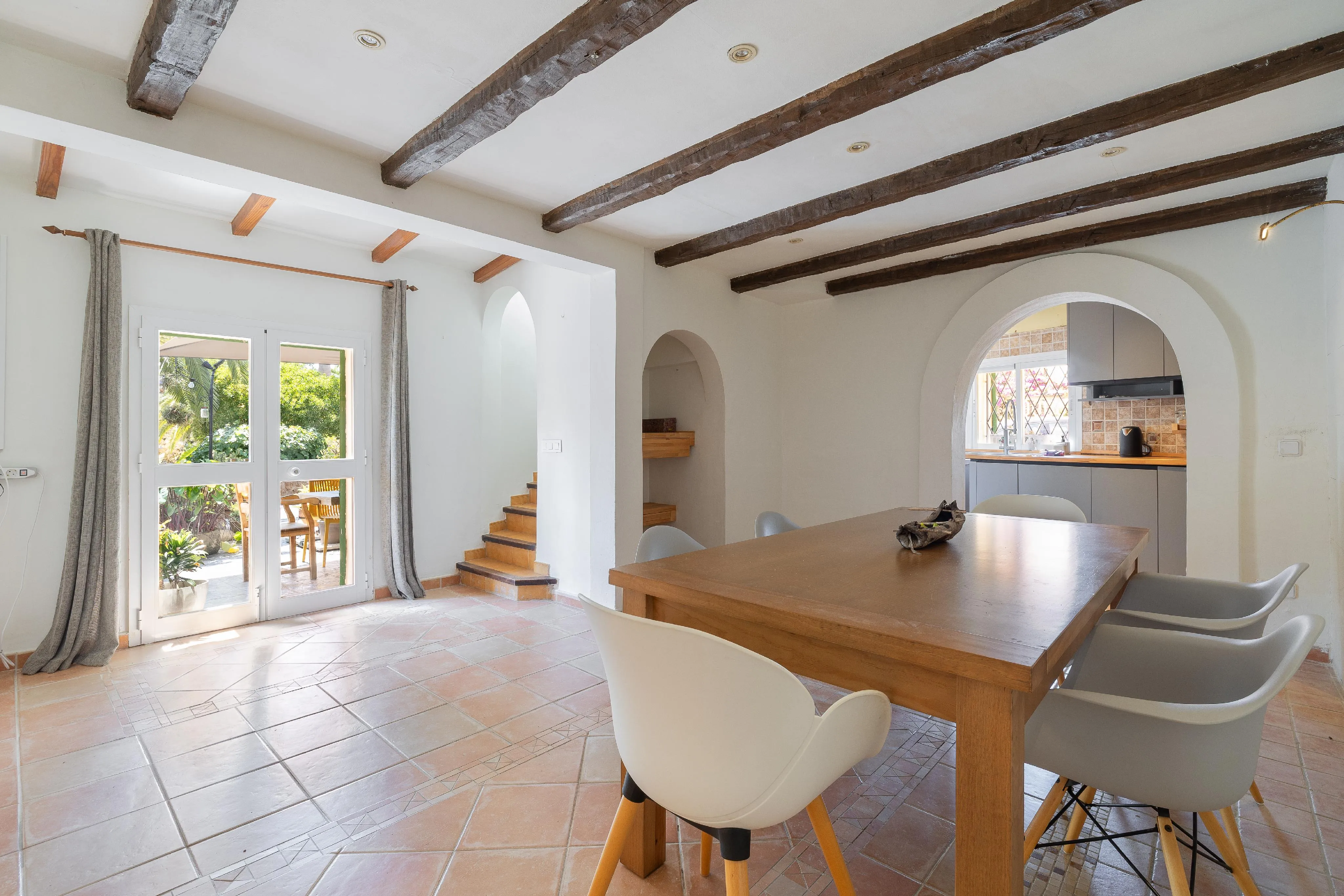 Finca mit Gästebereich und Ställen in Bunyola-4