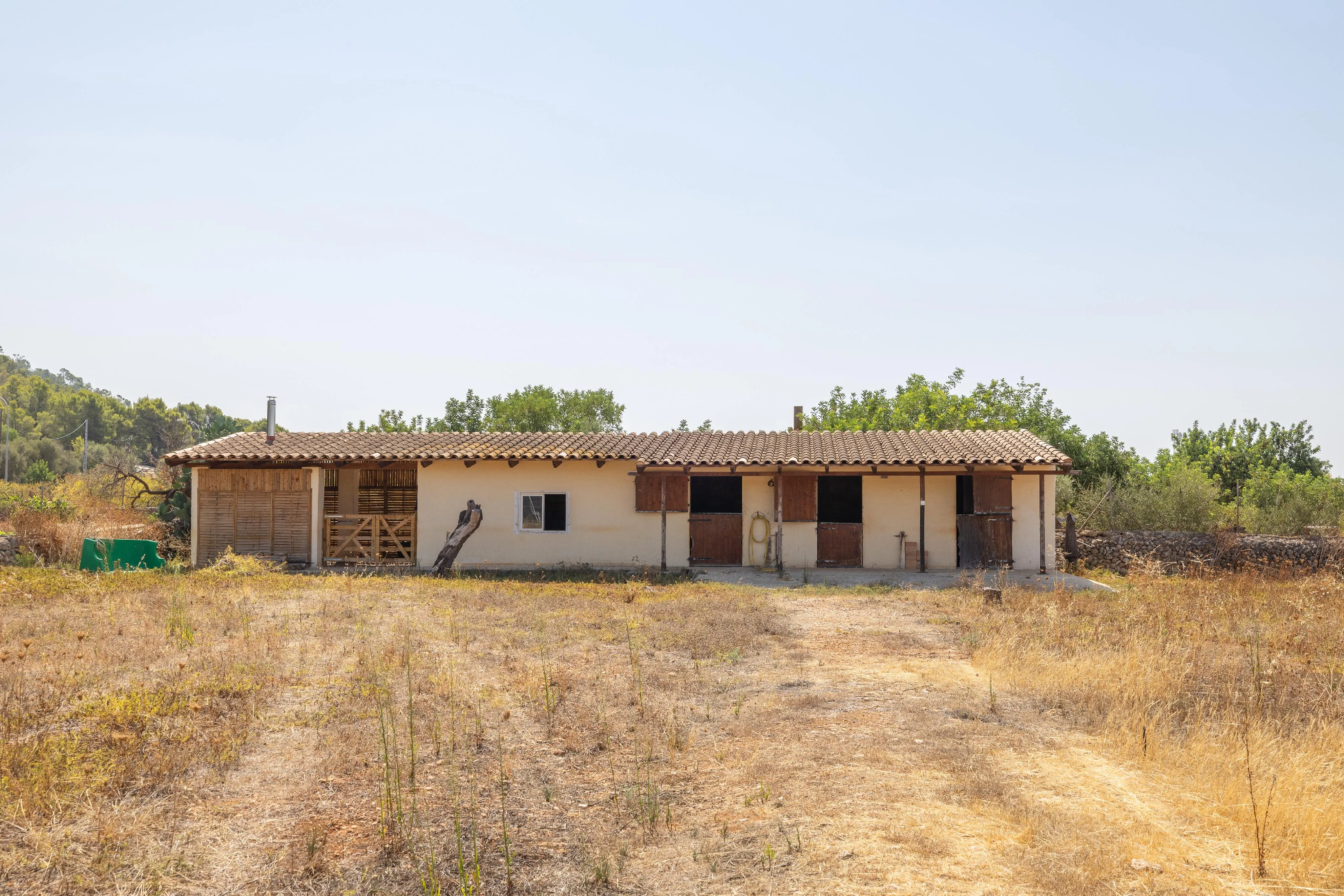 Finca mit Gästebereich und Ställen in Bunyola-19