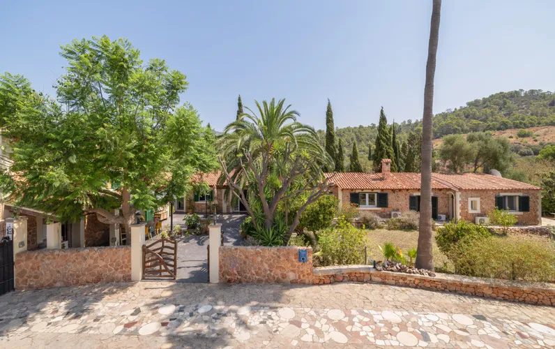 Finca avec espace pour les invités et écuries à Bunyola