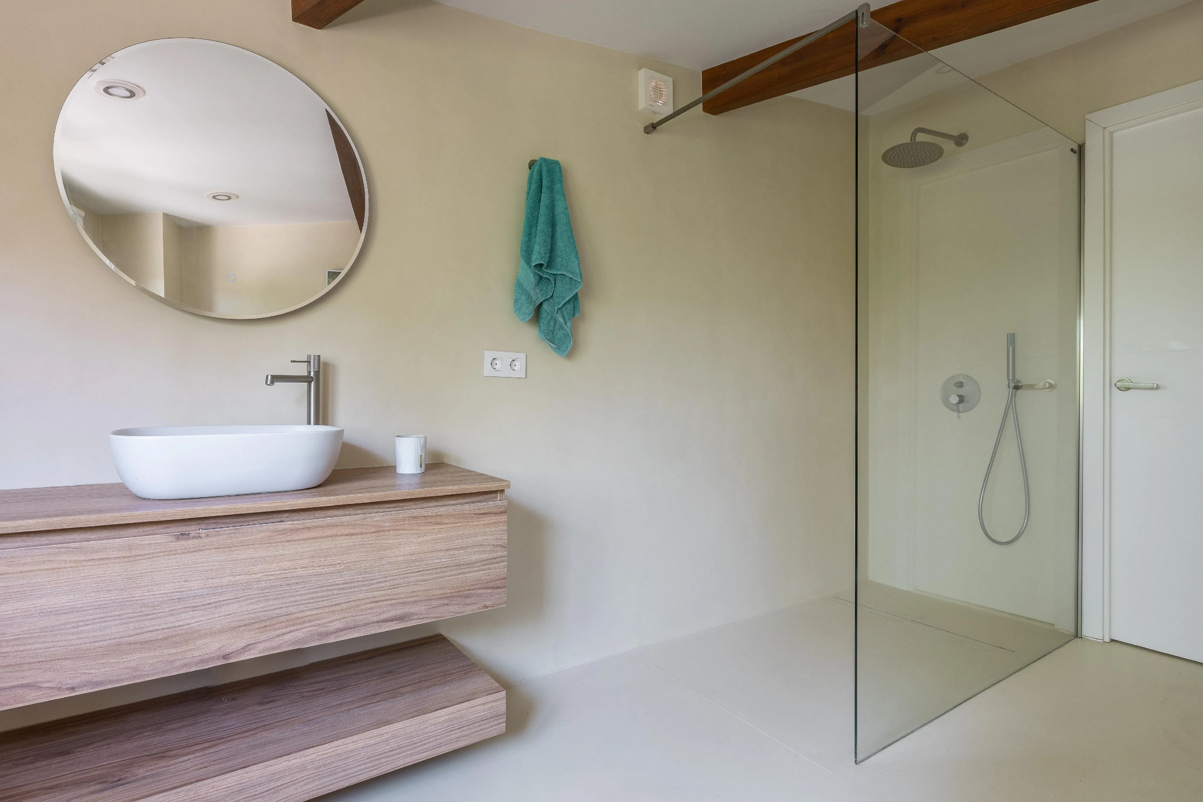 Finca mit Gästebereich und Ställen in Bunyola-12