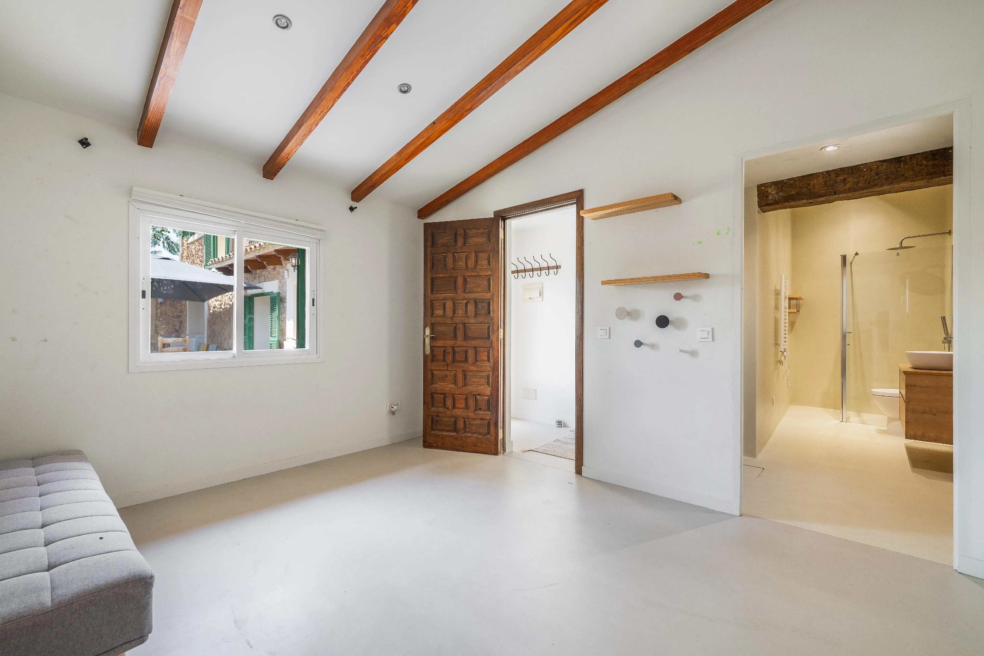 Finca mit Gästebereich und Ställen in Bunyola-13