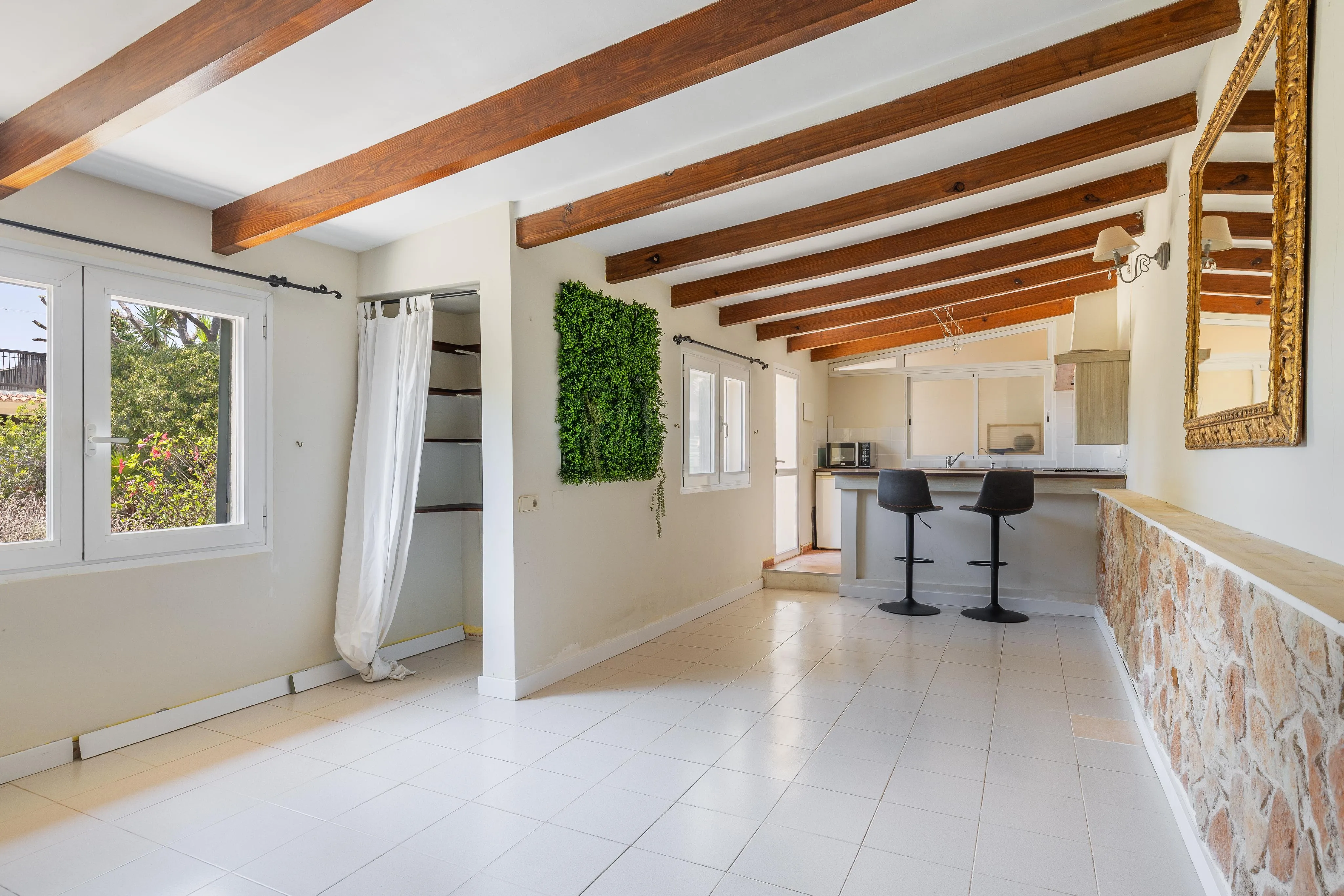 Finca mit Gästebereich und Ställen in Bunyola-15