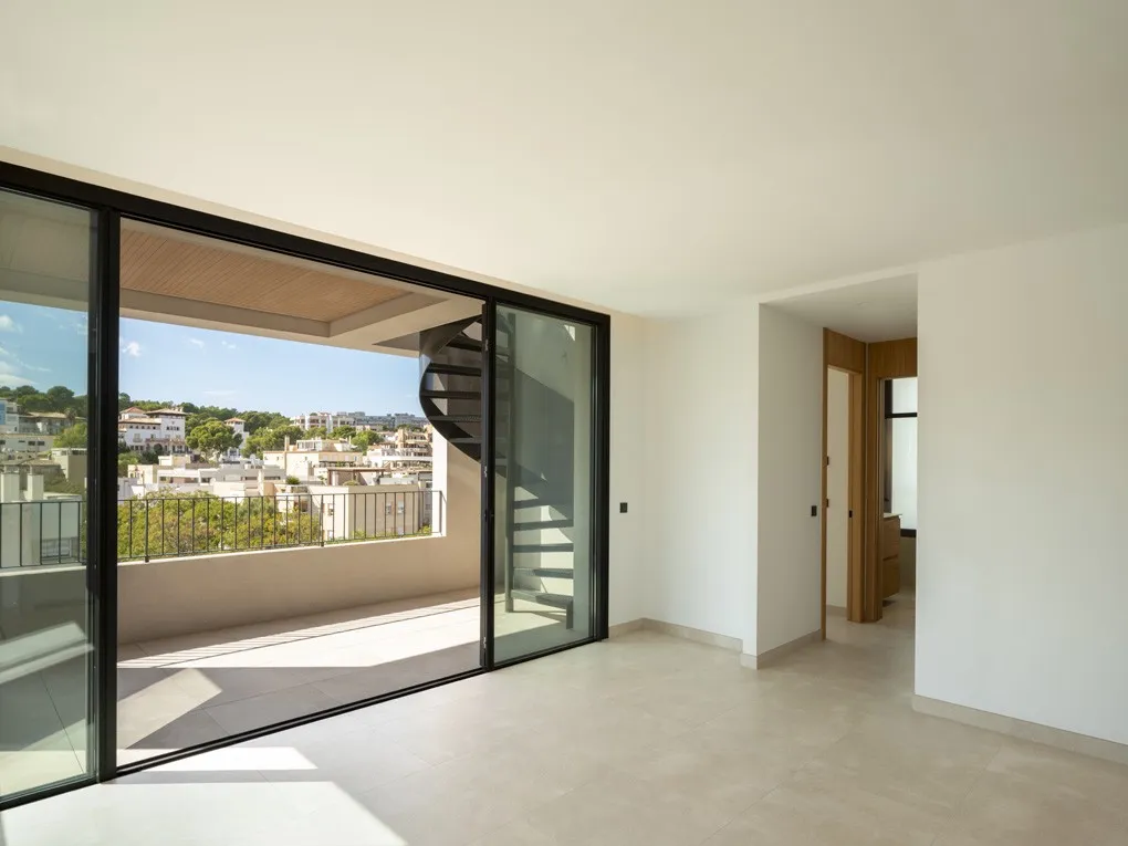 Nowo wybudowany penthouse w nowoczesnym kompleksie-9