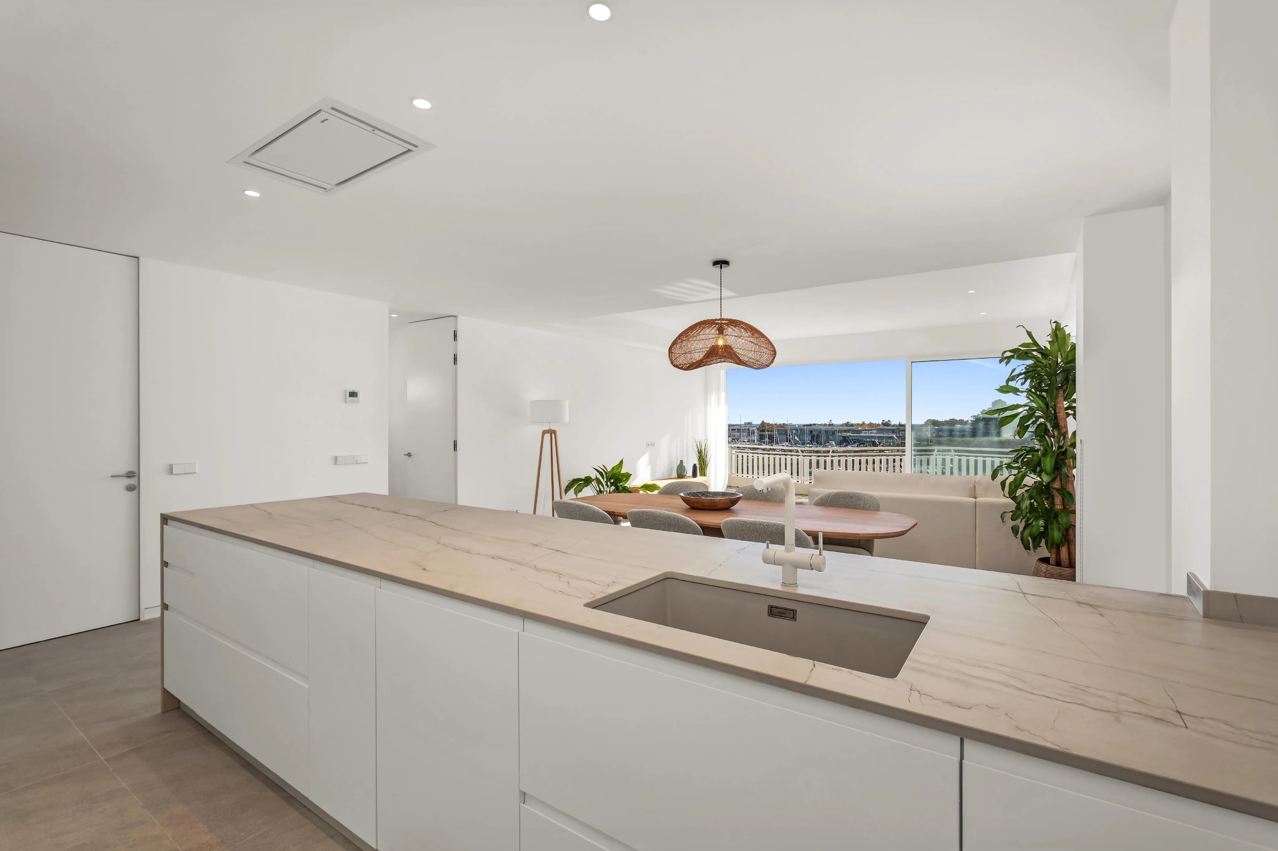 Elegant apartment with Premium Finishes and Garage-7