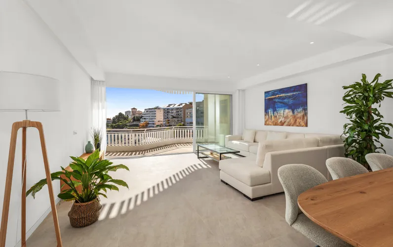 Elegant apartment with Premium Finishes and Garage