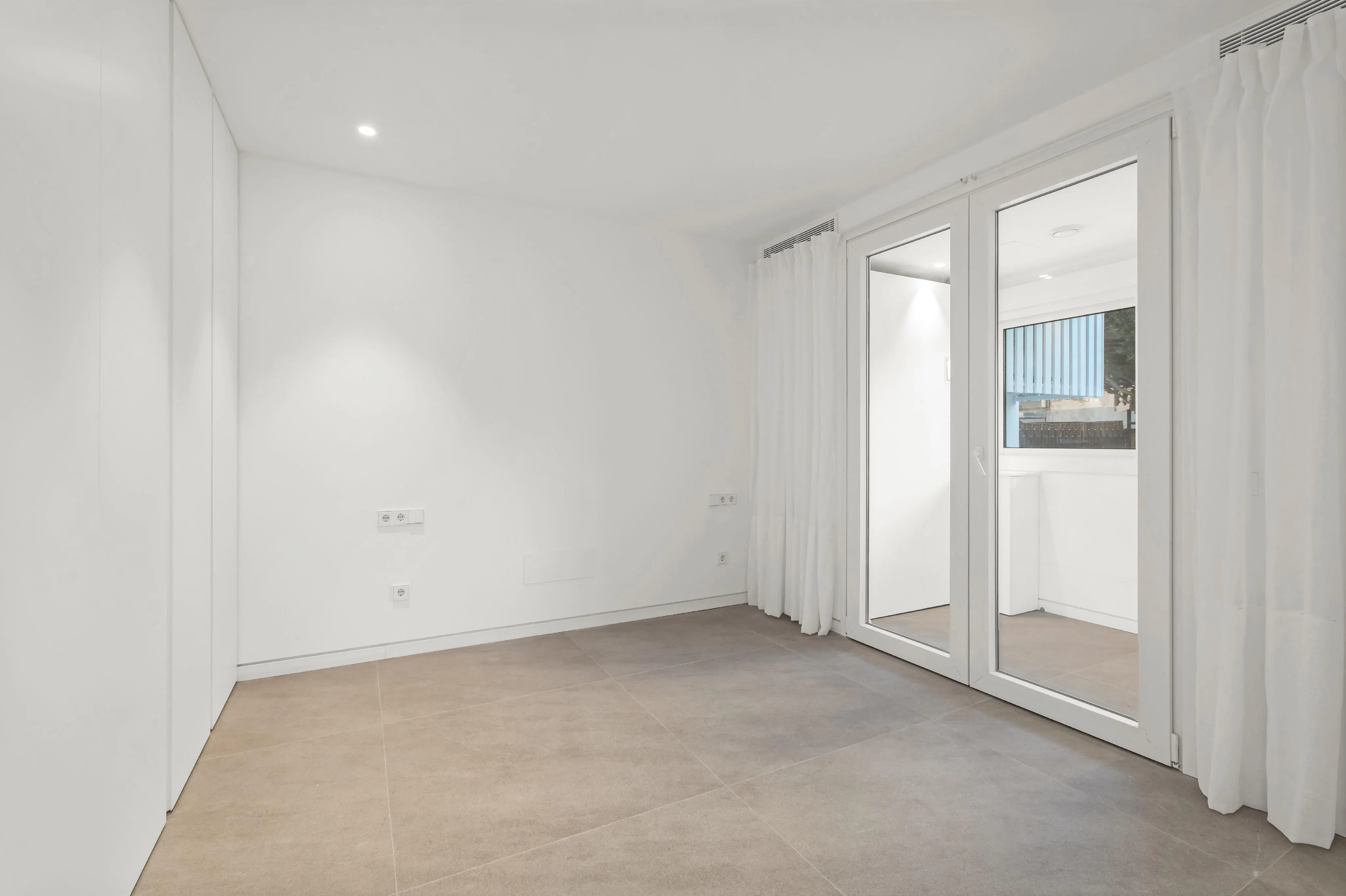 Elegant apartament amb Acabats Premium i Garatge-12