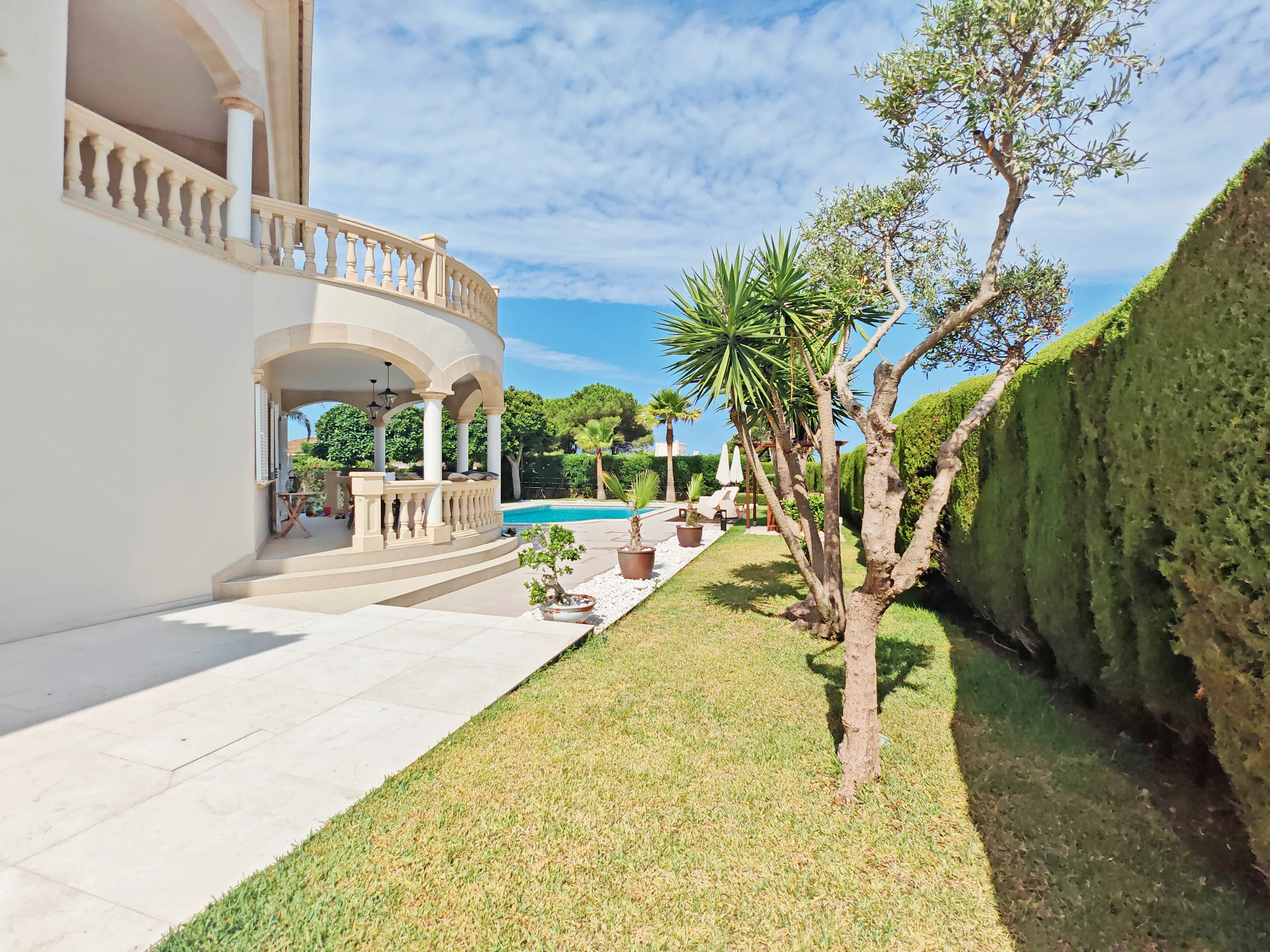 Middelhavsdrømmevilla med havudsigt-5