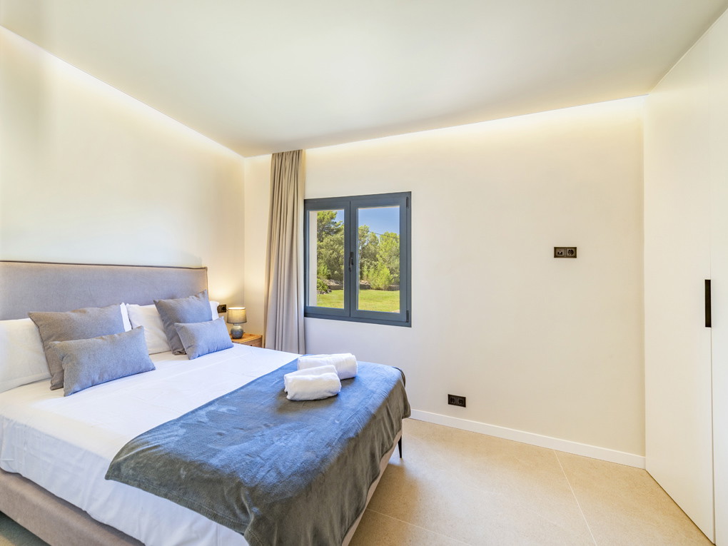 " ES CASTELL " Temporary rental / second residence in Pollensa-24