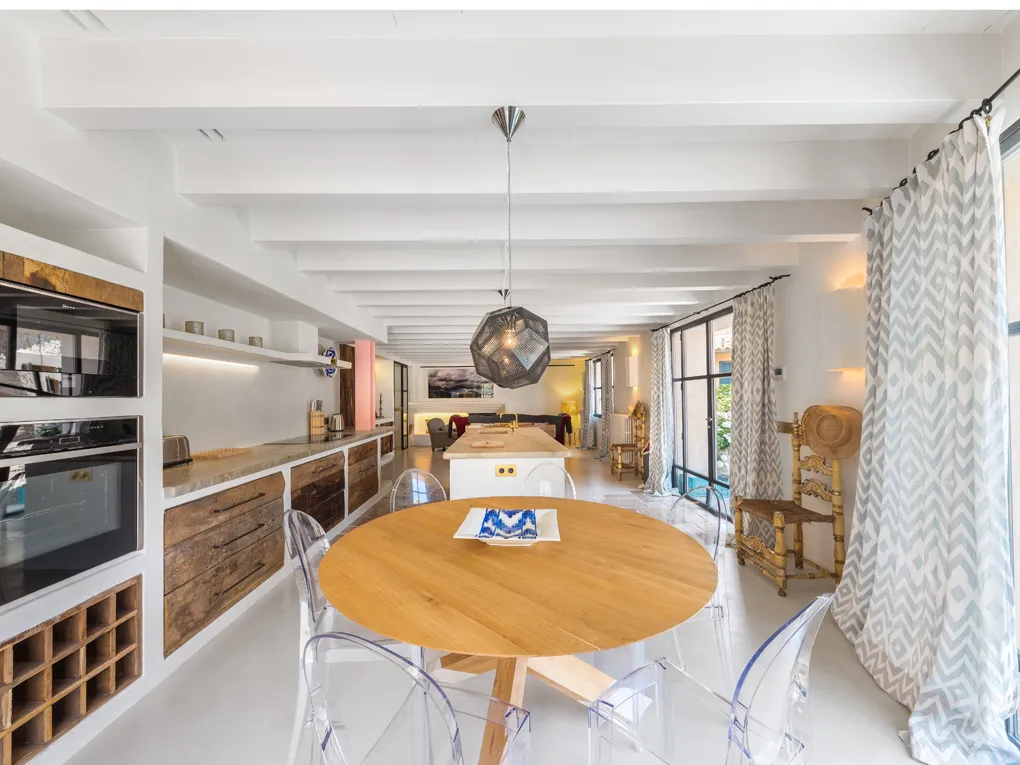 Villa in Deià-8