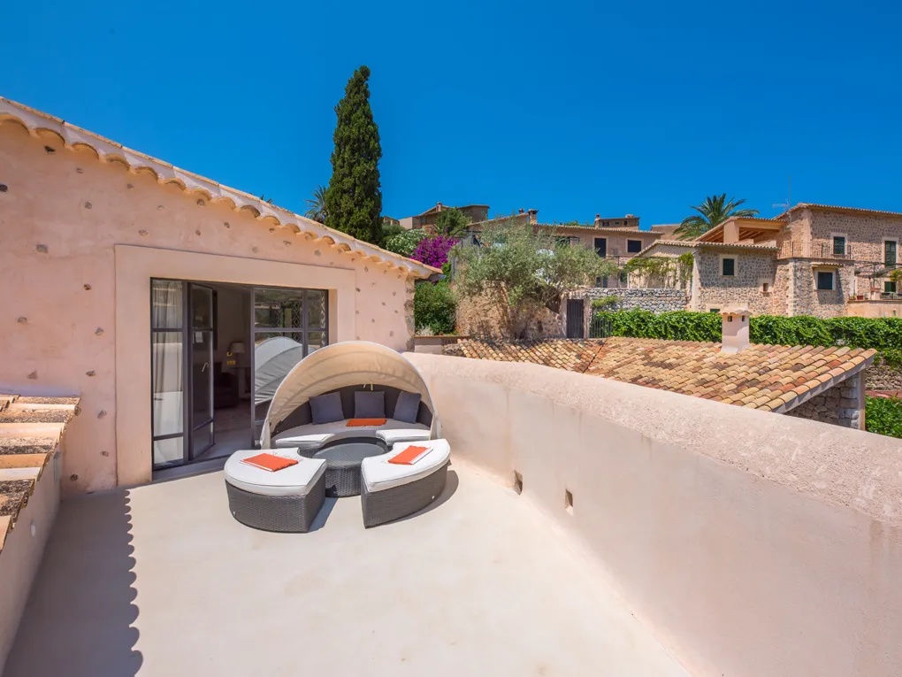 Villa in Deià-20