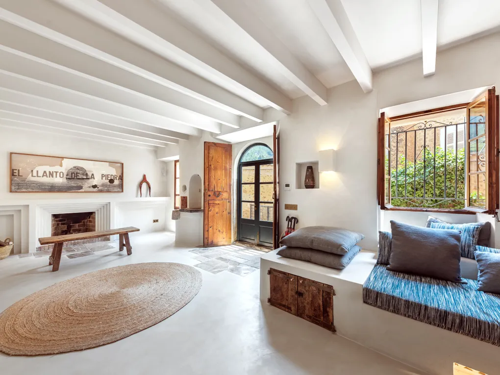 Villa in Deià-4