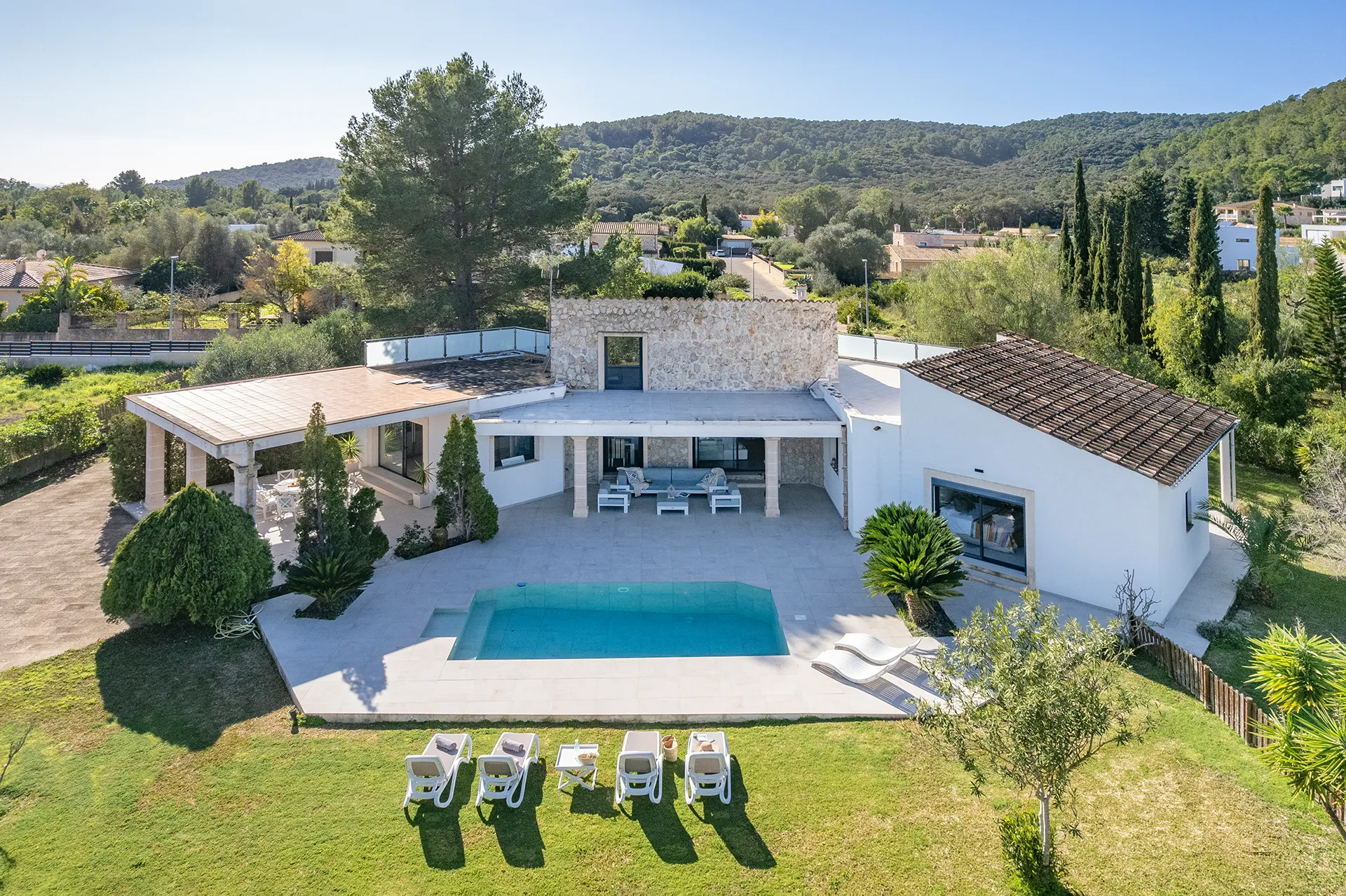 Family villa with tourist license in Crestatx, Sa Pobla-1