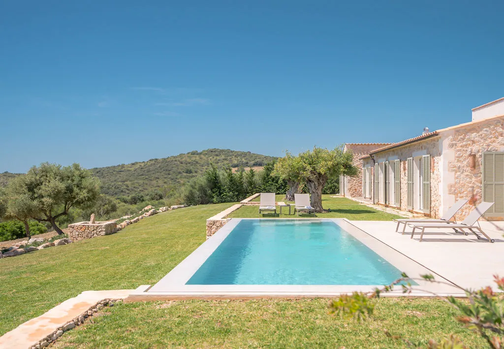 Unique new-build finca with sweeping sea views-2