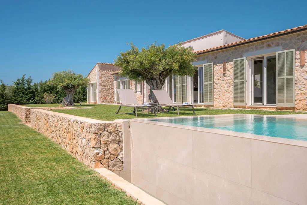 Lujosa finca d'obra nova amb vistes panoràmiques al mar prop de Sant Llorenç-17