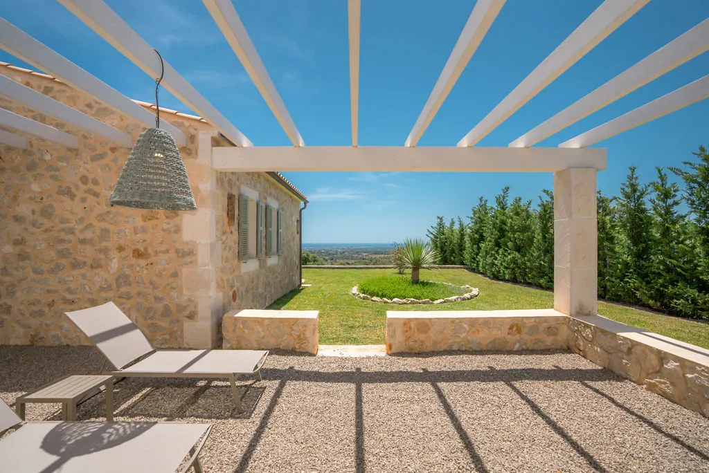 Lujosa finca d'obra nova amb vistes panoràmiques al mar prop de Sant Llorenç-12