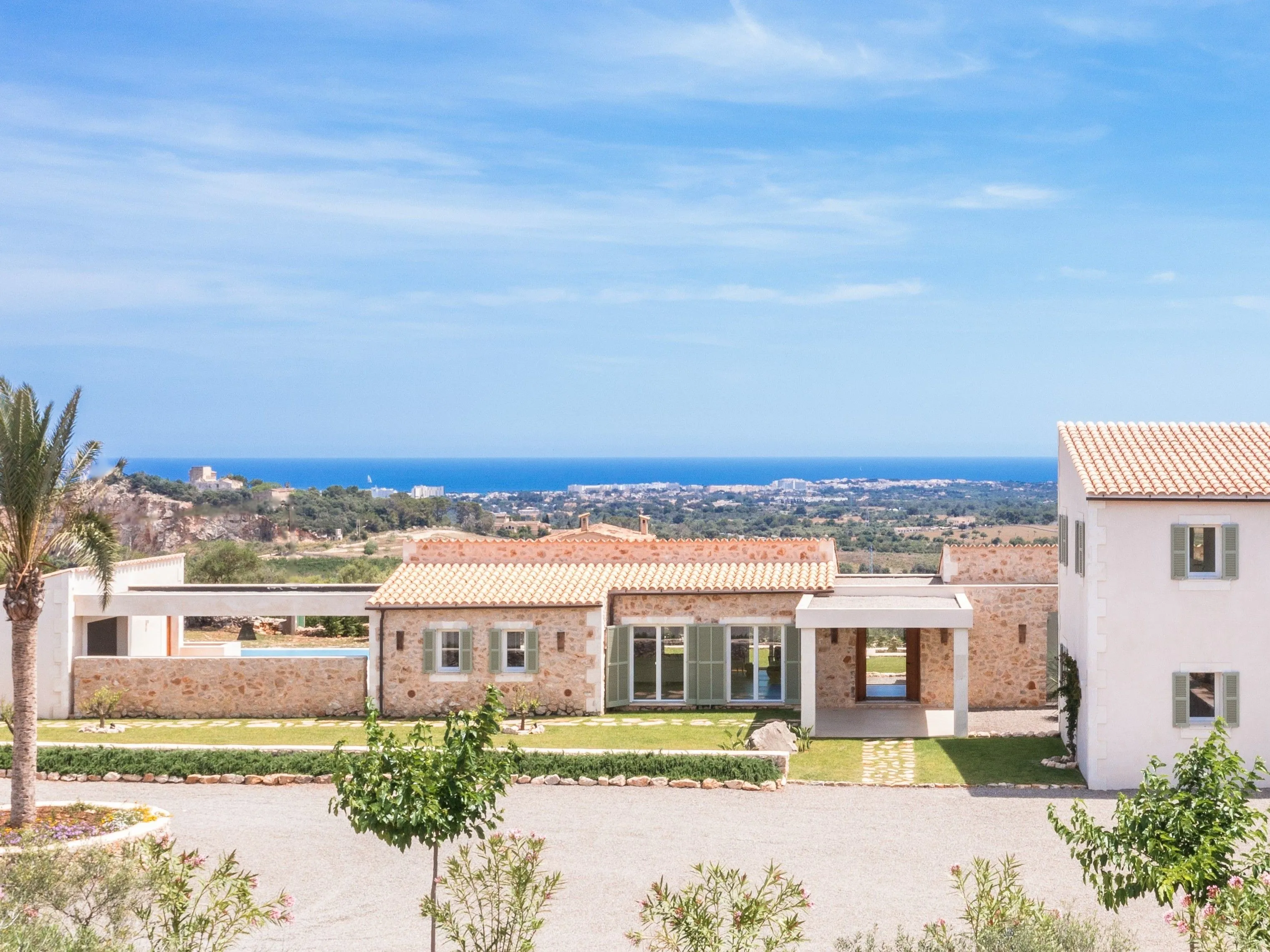 Lujosa finca d'obra nova amb vistes panoràmiques al mar prop de Sant Llorenç-1