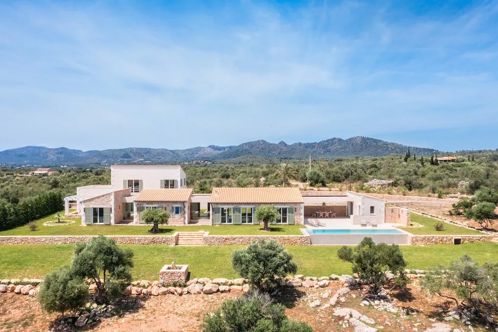 Unique new-build finca with sweeping sea views-16