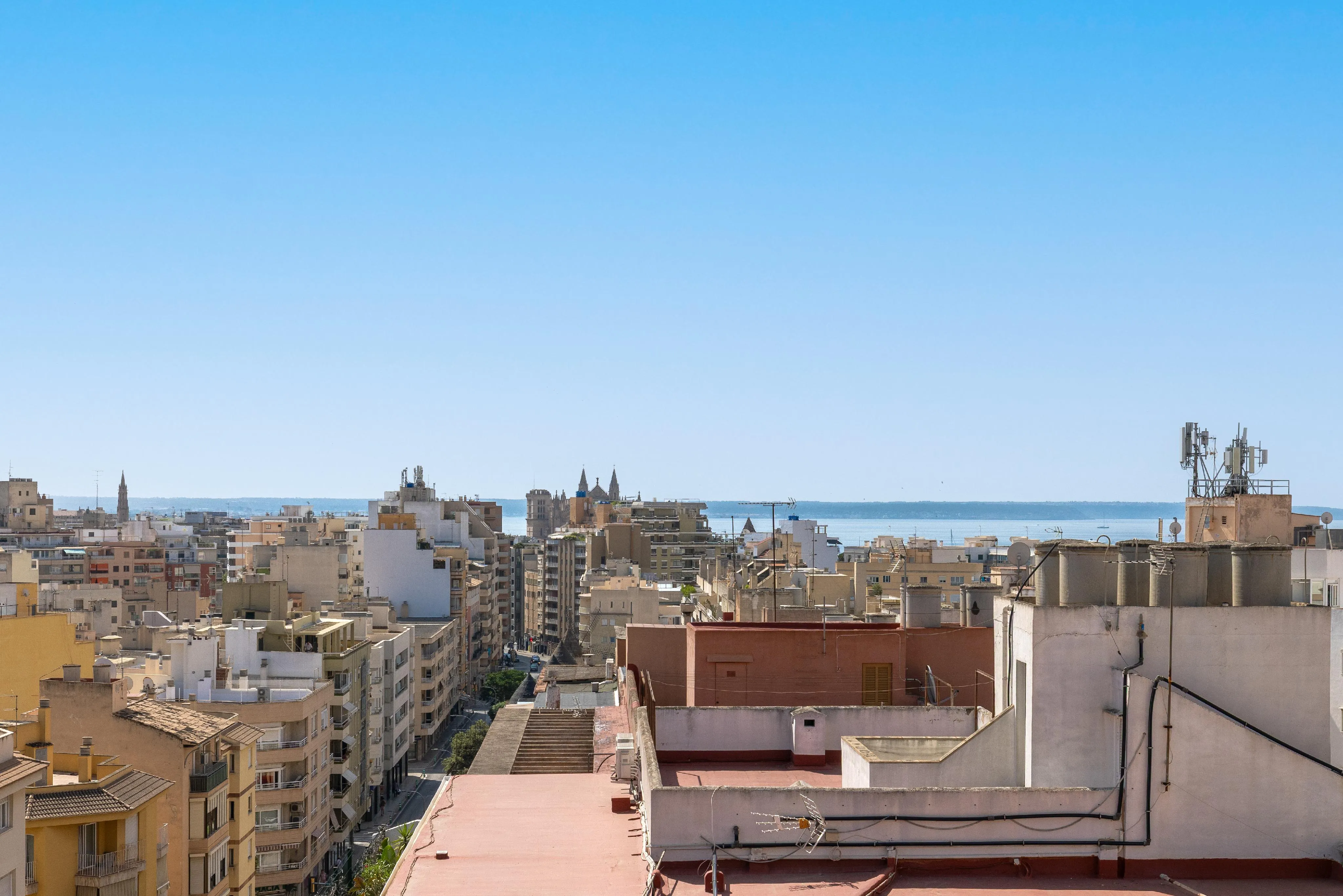 Lussuoso attico a Palma con ampia terrazza e vista sul porto-17