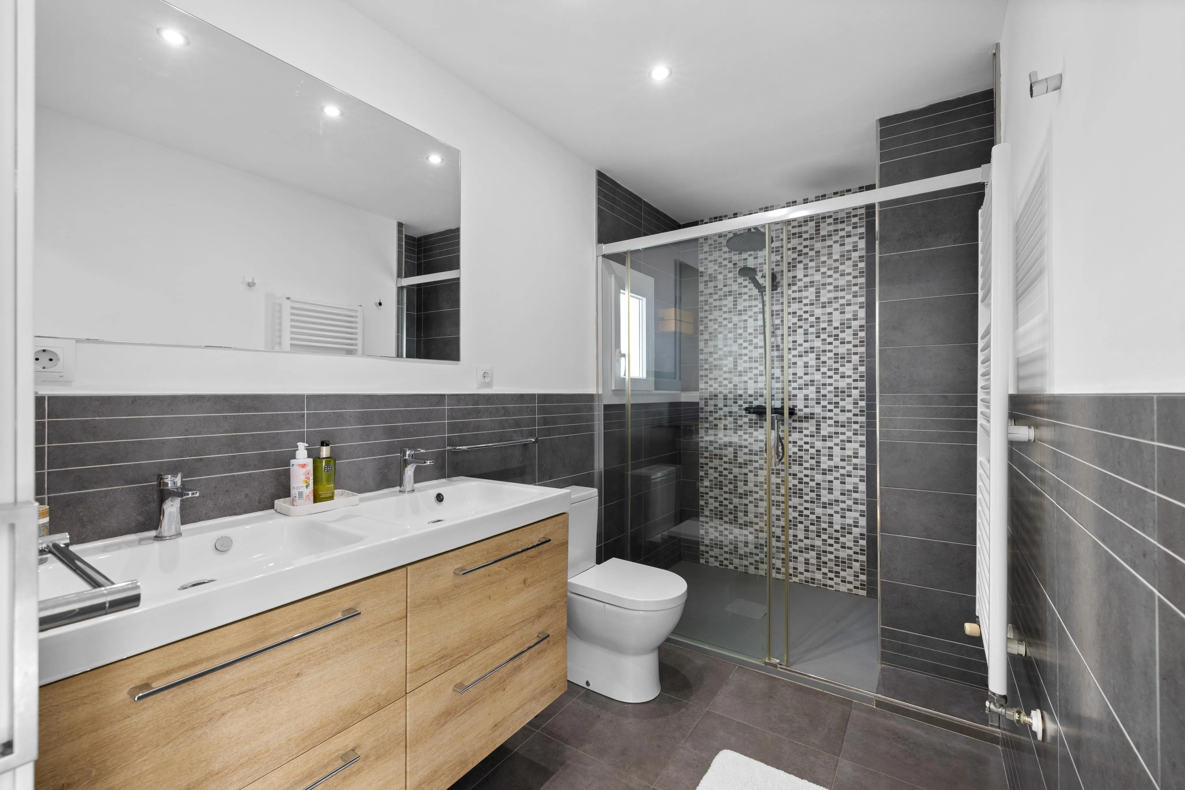 Luxueus penthouse in Palma met ruim terras en uitzicht op de haven-14