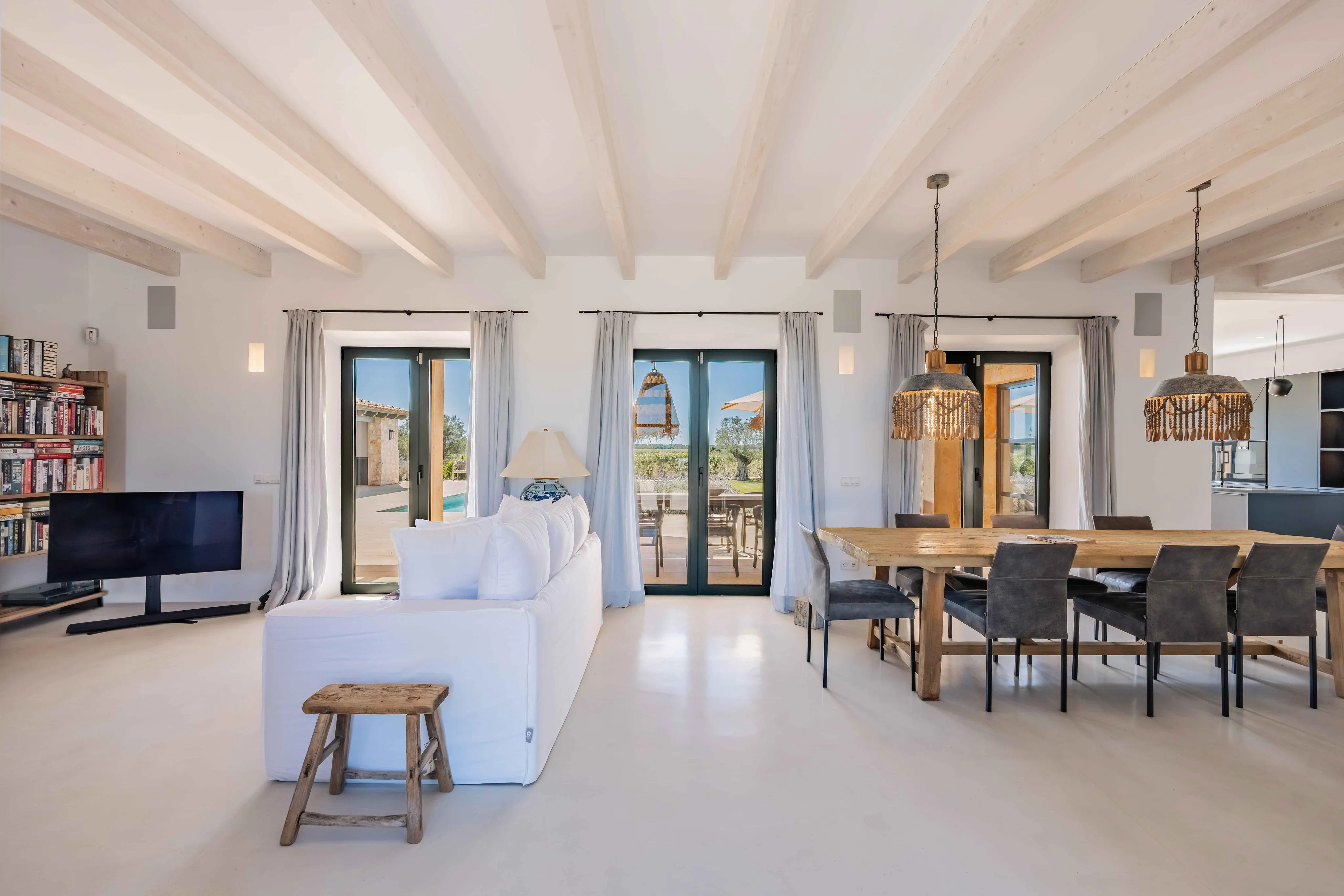 Śródziemnomorska finca z kamienia naturalnego z panoramicznym widokiem-5