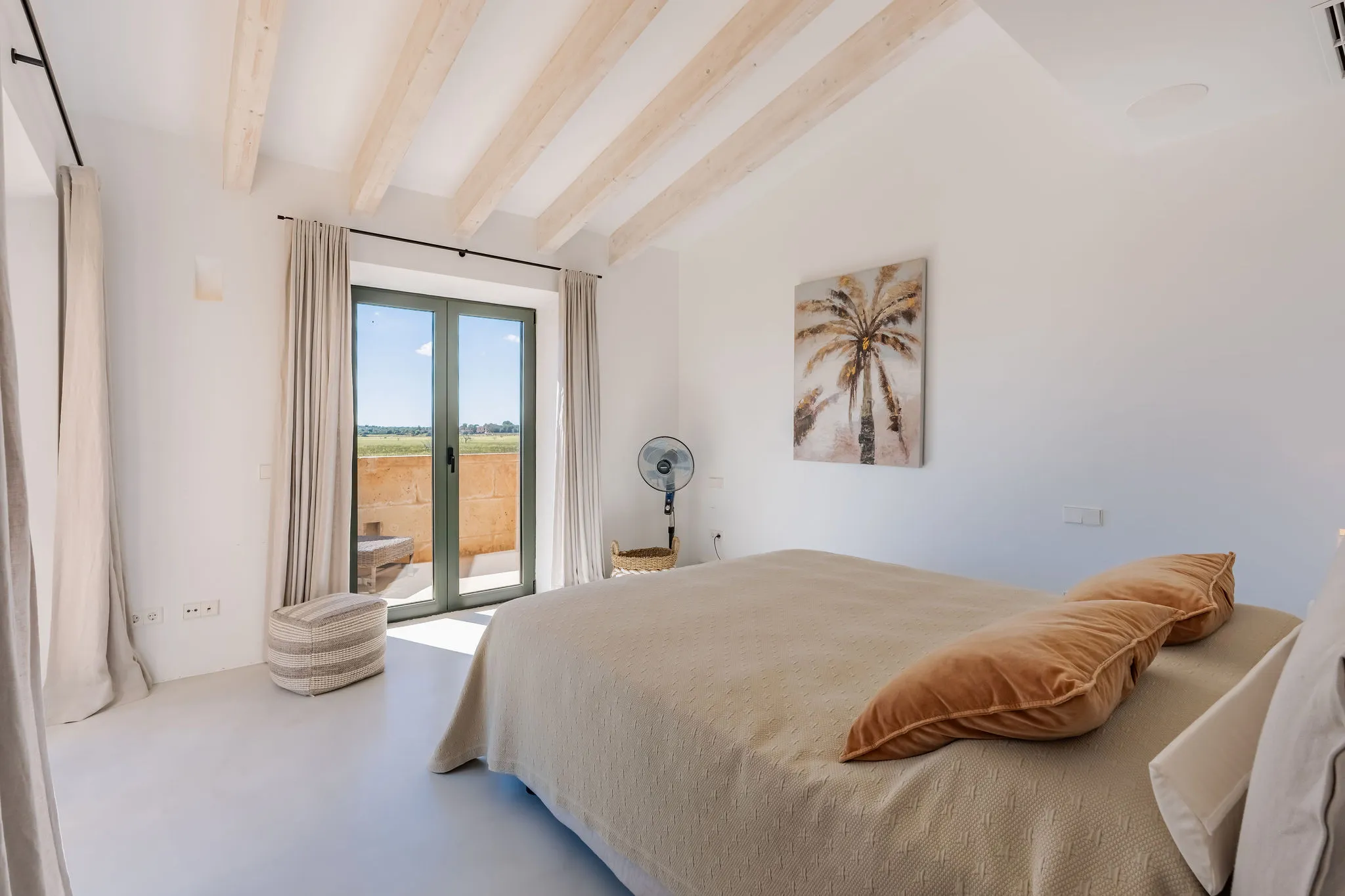 Śródziemnomorska finca z kamienia naturalnego z panoramicznym widokiem-12