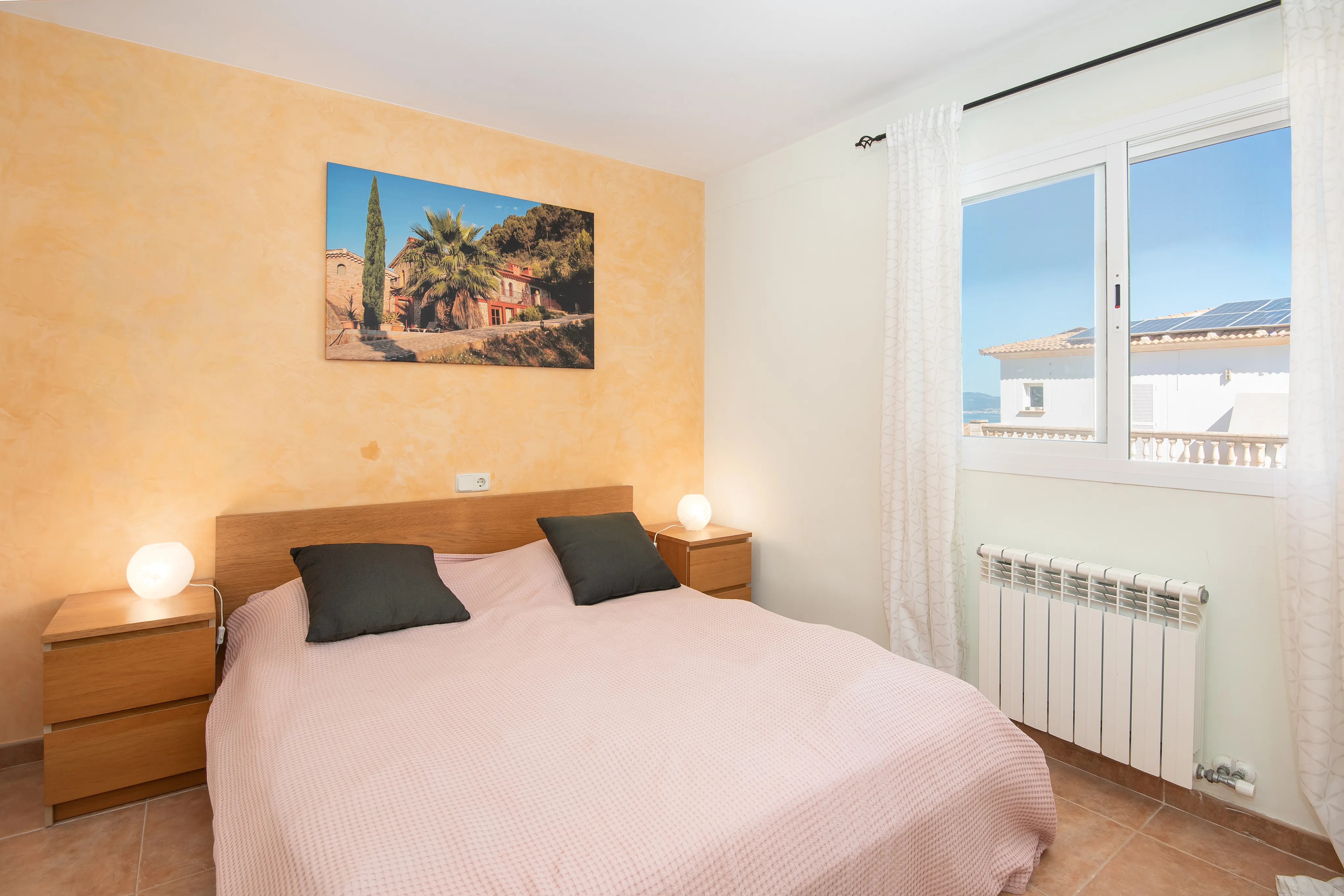 Una bonica casa adossada amb vistes al mar-11